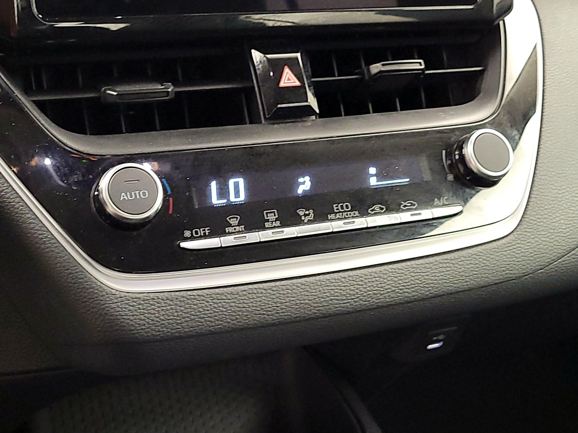 Thumbnail: 2025 Toyota Corolla - 16