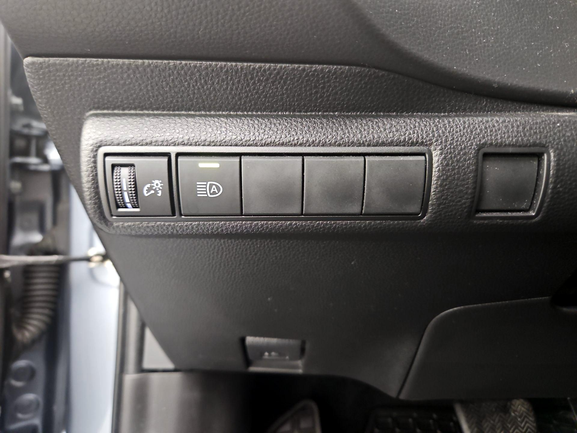 Thumbnail: 2024 Toyota Corolla - 13