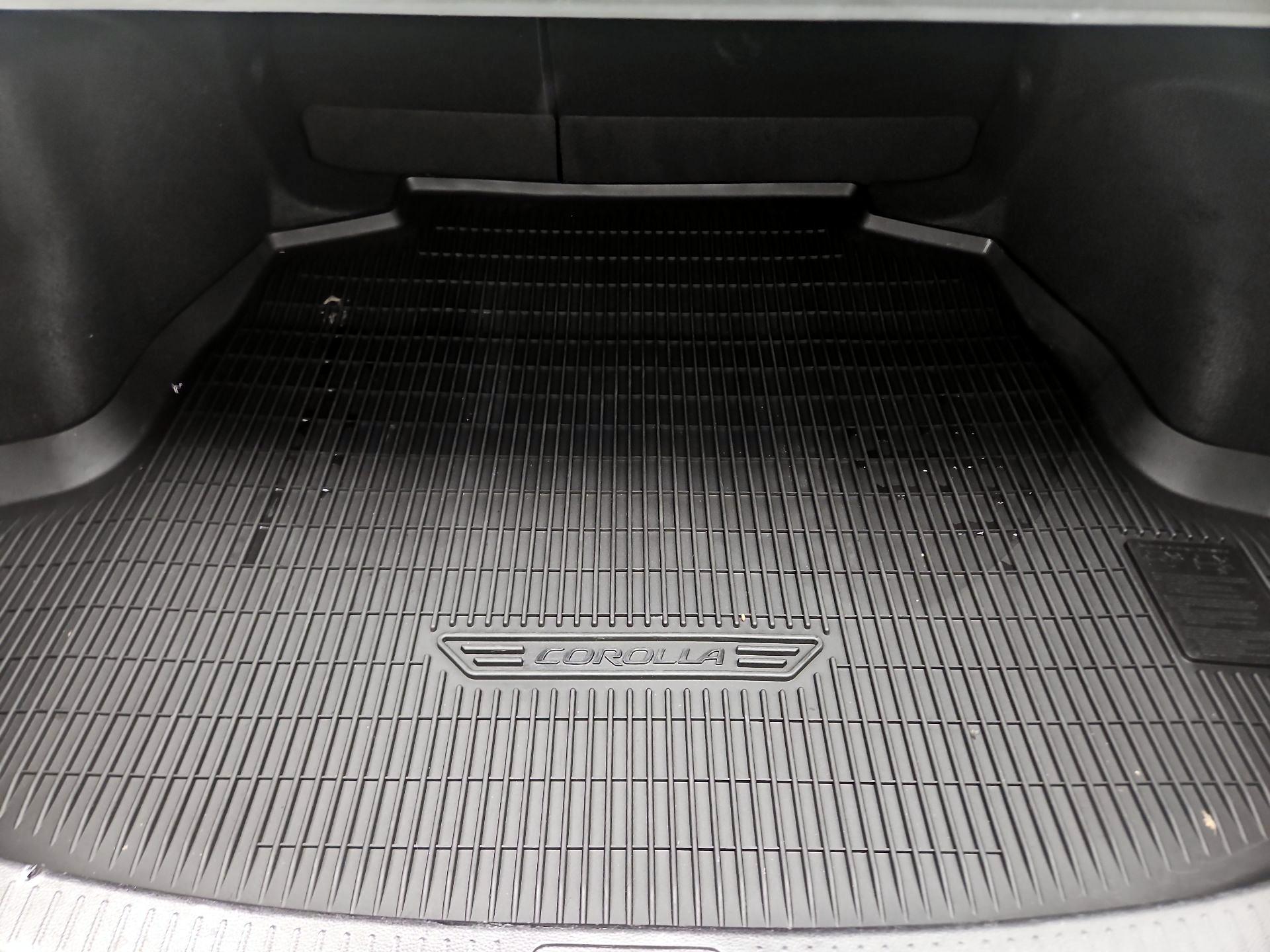 Thumbnail: 2024 Toyota Corolla - 19