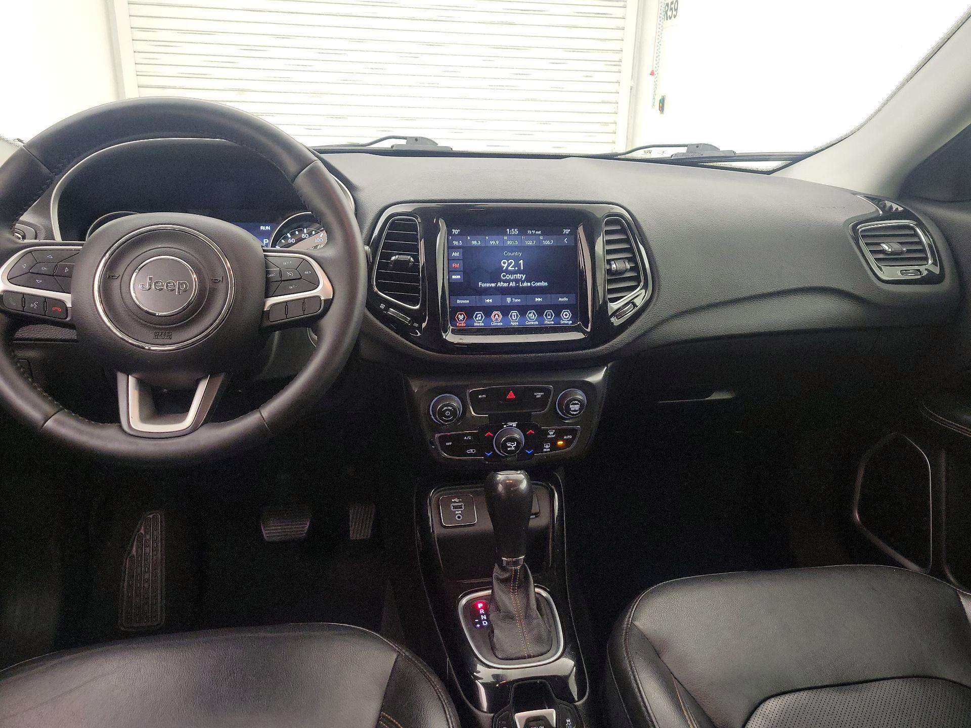 Thumbnail: 2020 Jeep Compass - 9