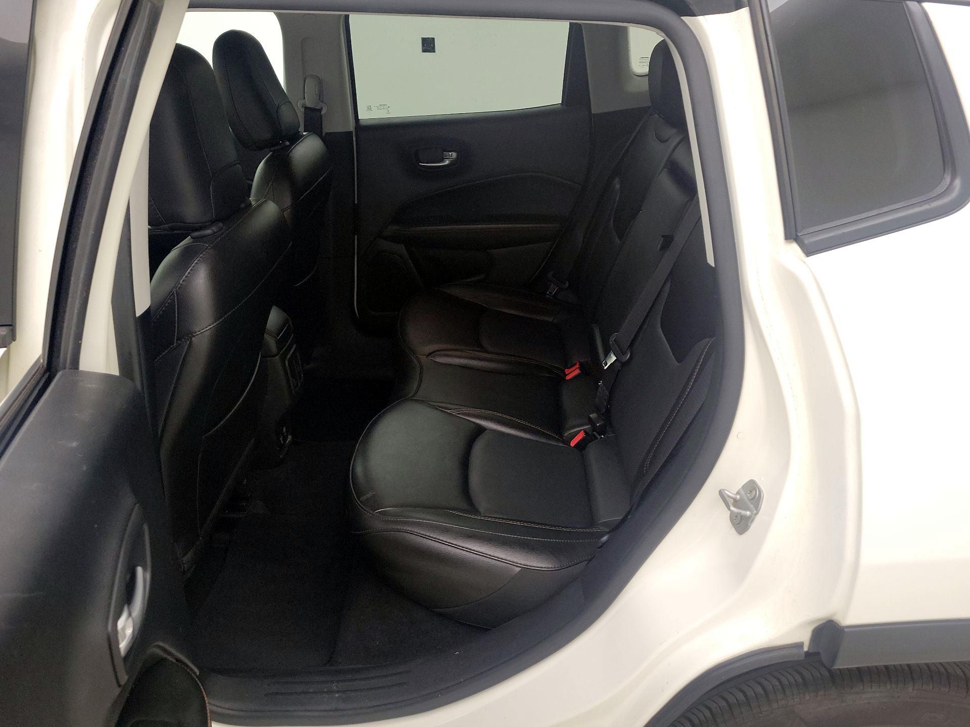 Thumbnail: 2020 Jeep Compass - 19