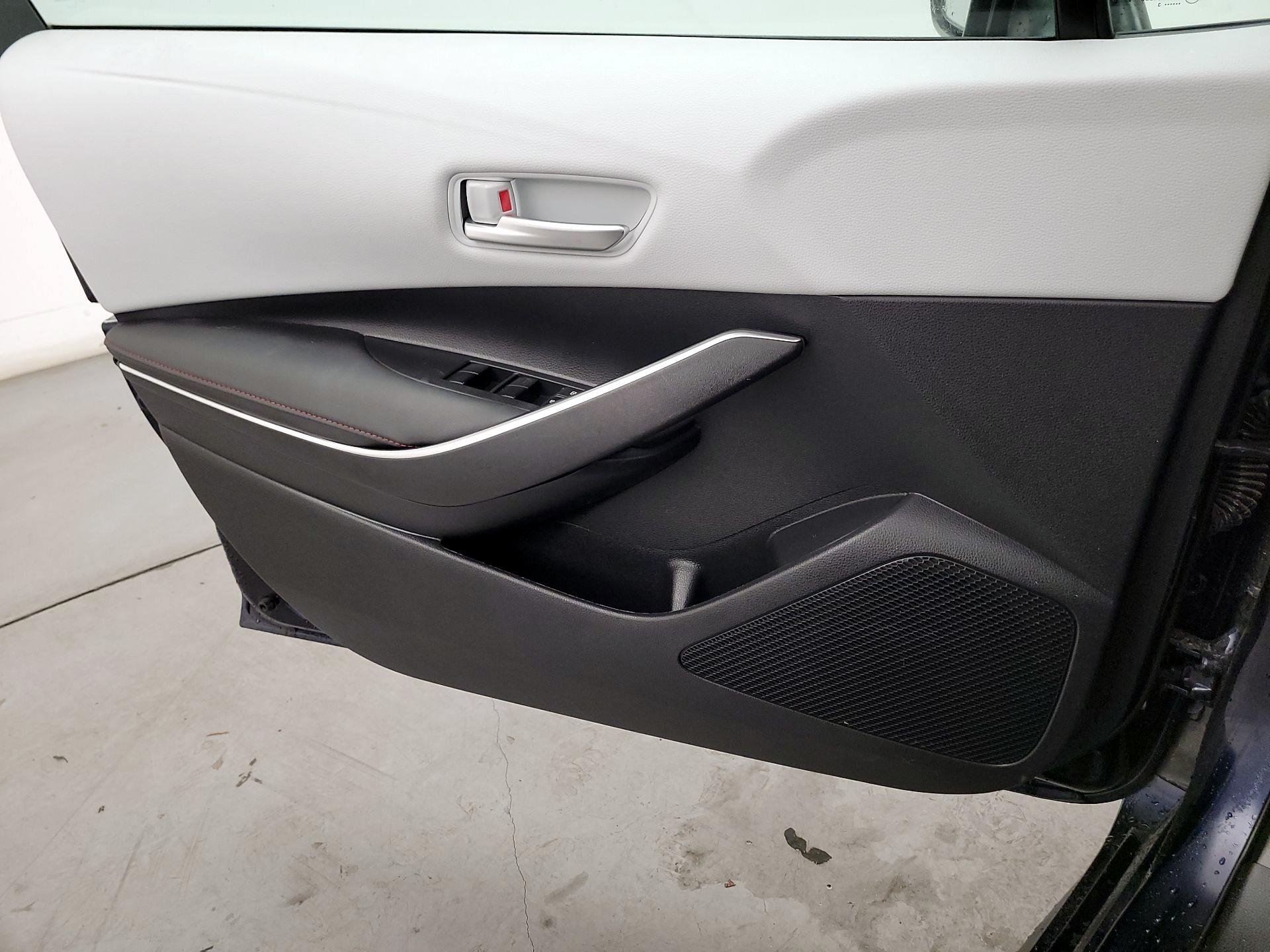 Thumbnail: 2023 Toyota Corolla - 12