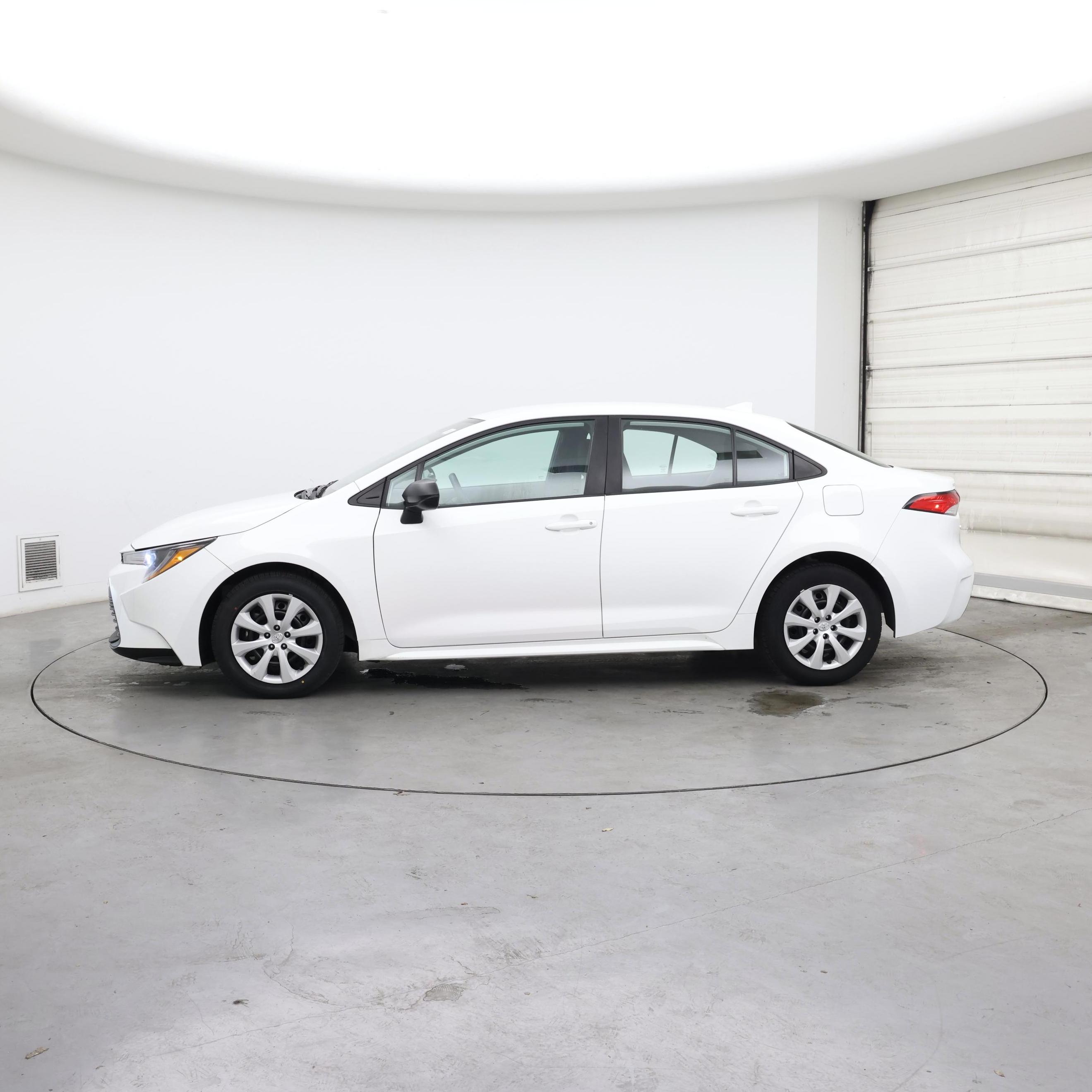 Thumbnail: 2024 Toyota Corolla - 3