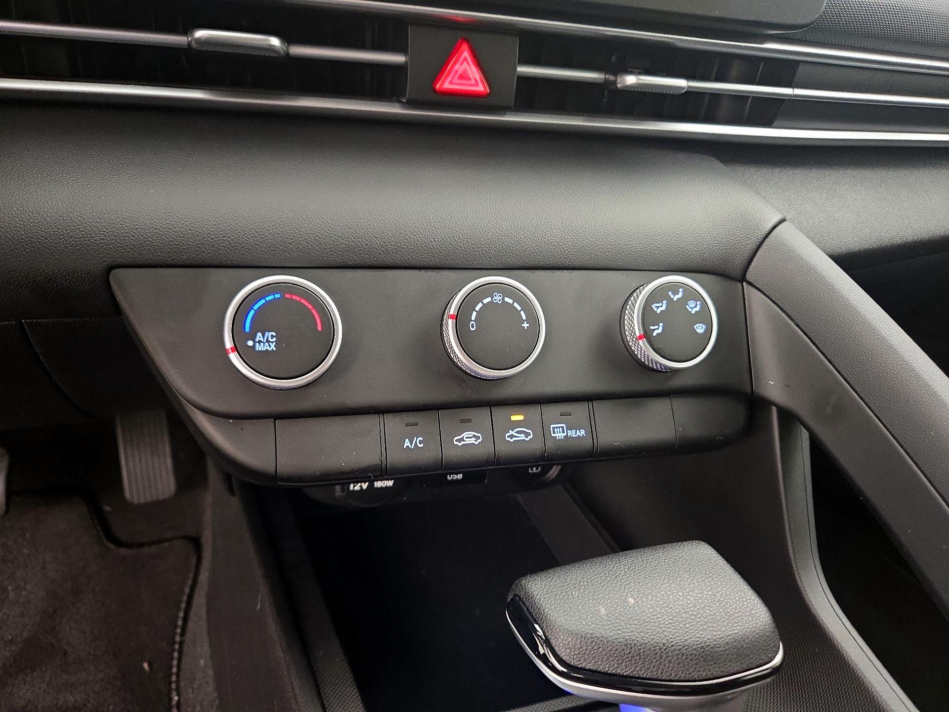 Thumbnail: 2023 Hyundai Elantra - 16