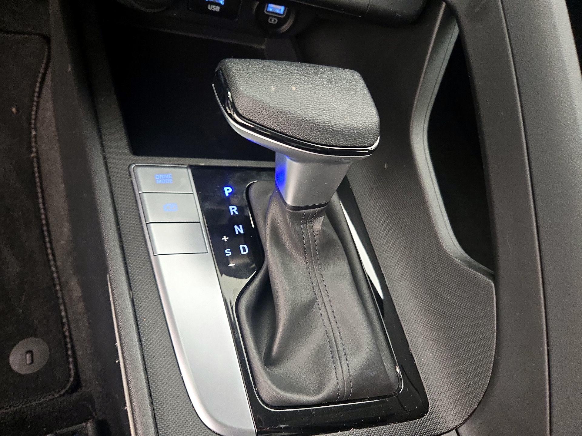 Thumbnail: 2023 Hyundai Elantra - 17