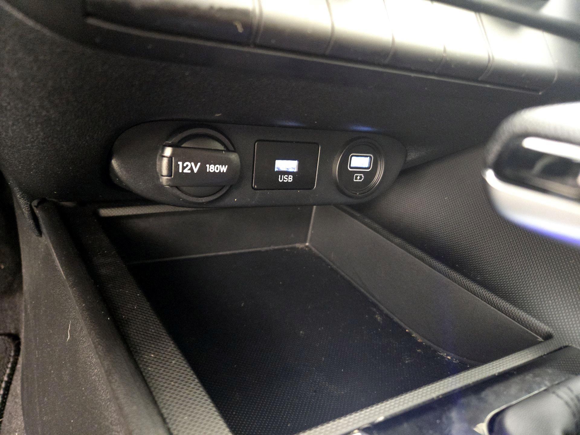 Thumbnail: 2023 Hyundai Elantra - 18