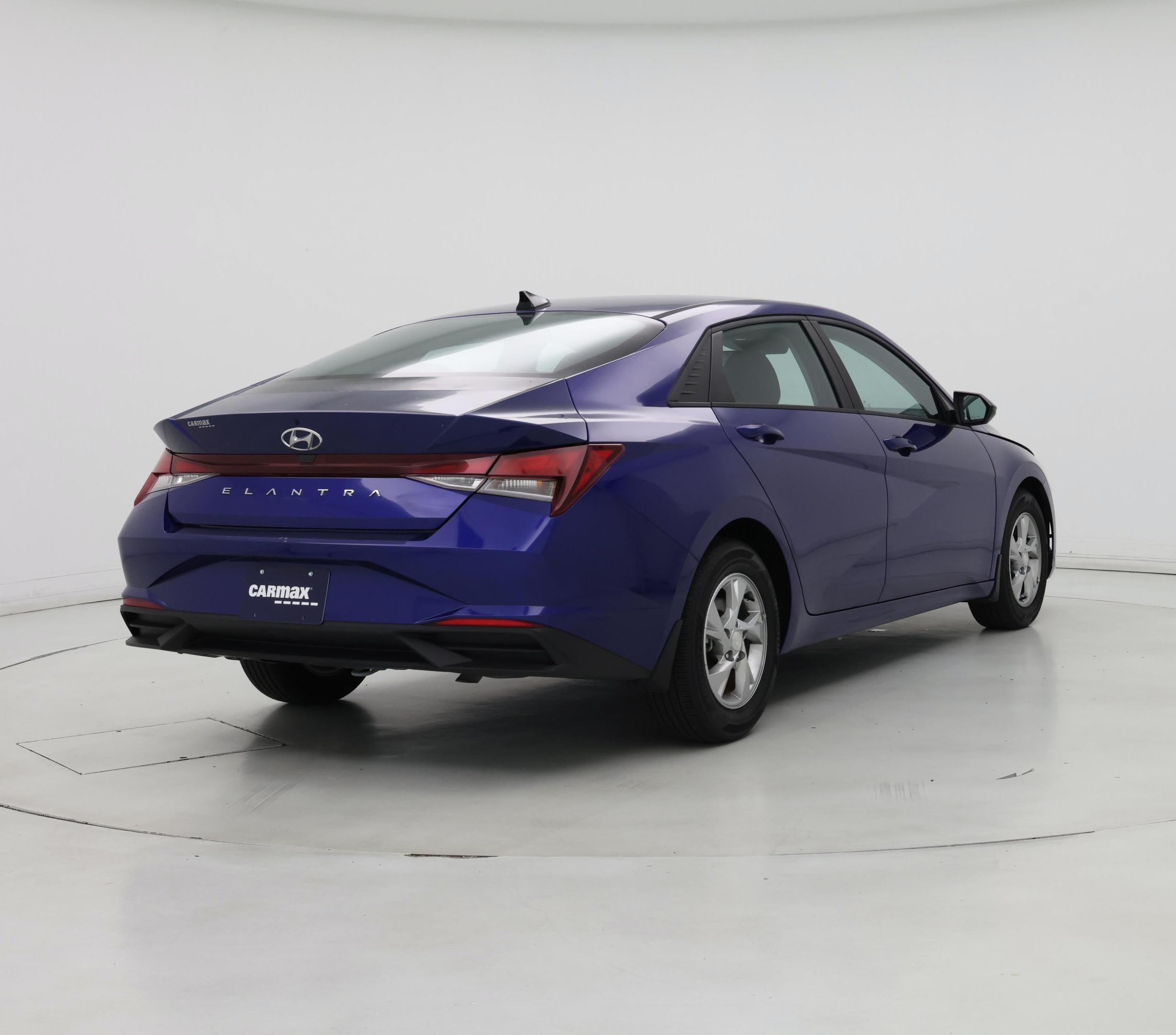 Thumbnail: 2023 Hyundai Elantra - 8