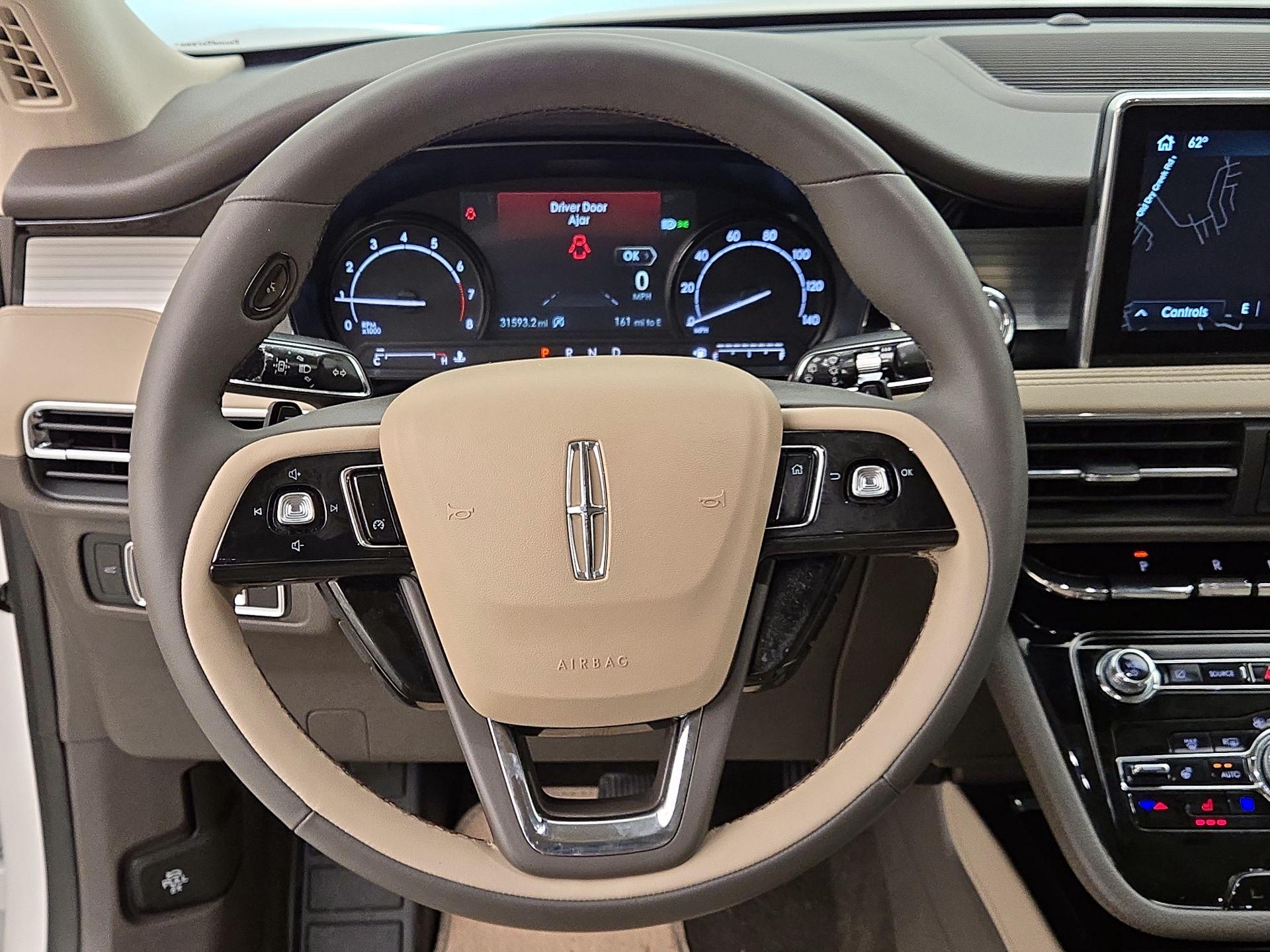 Thumbnail: 2022 Lincoln Corsair - 10