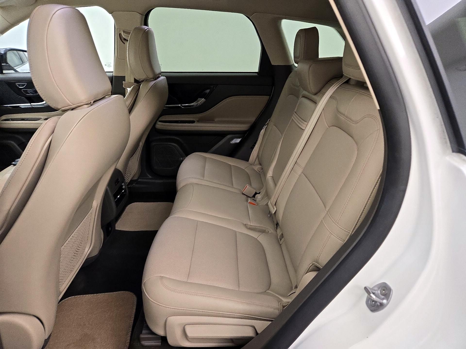 Thumbnail: 2022 Lincoln Corsair - 20