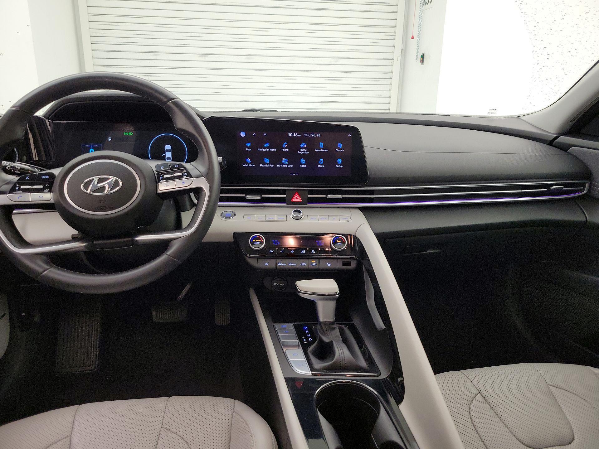 Thumbnail: 2023 Hyundai Elantra - 9