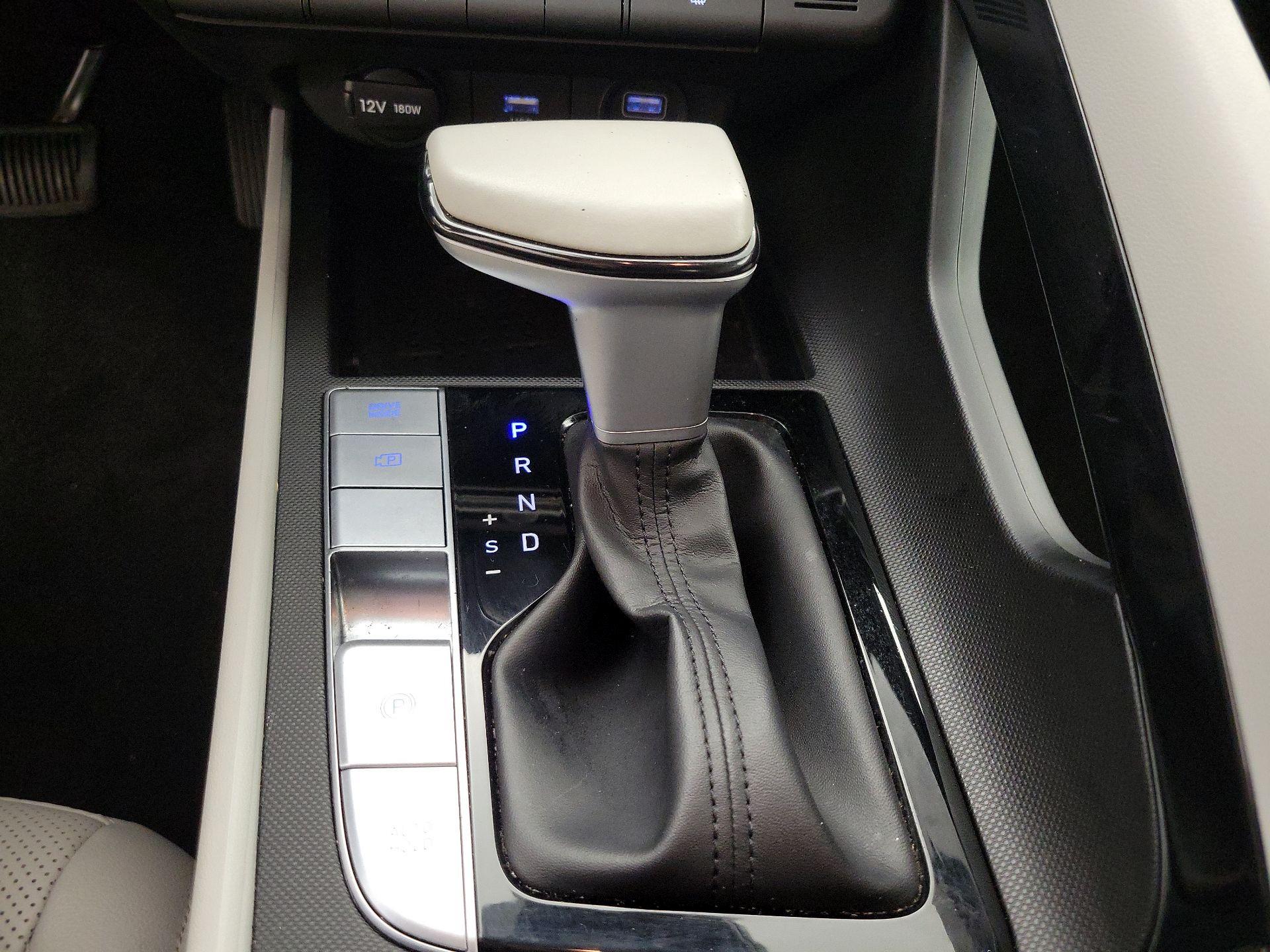 Thumbnail: 2023 Hyundai Elantra - 18