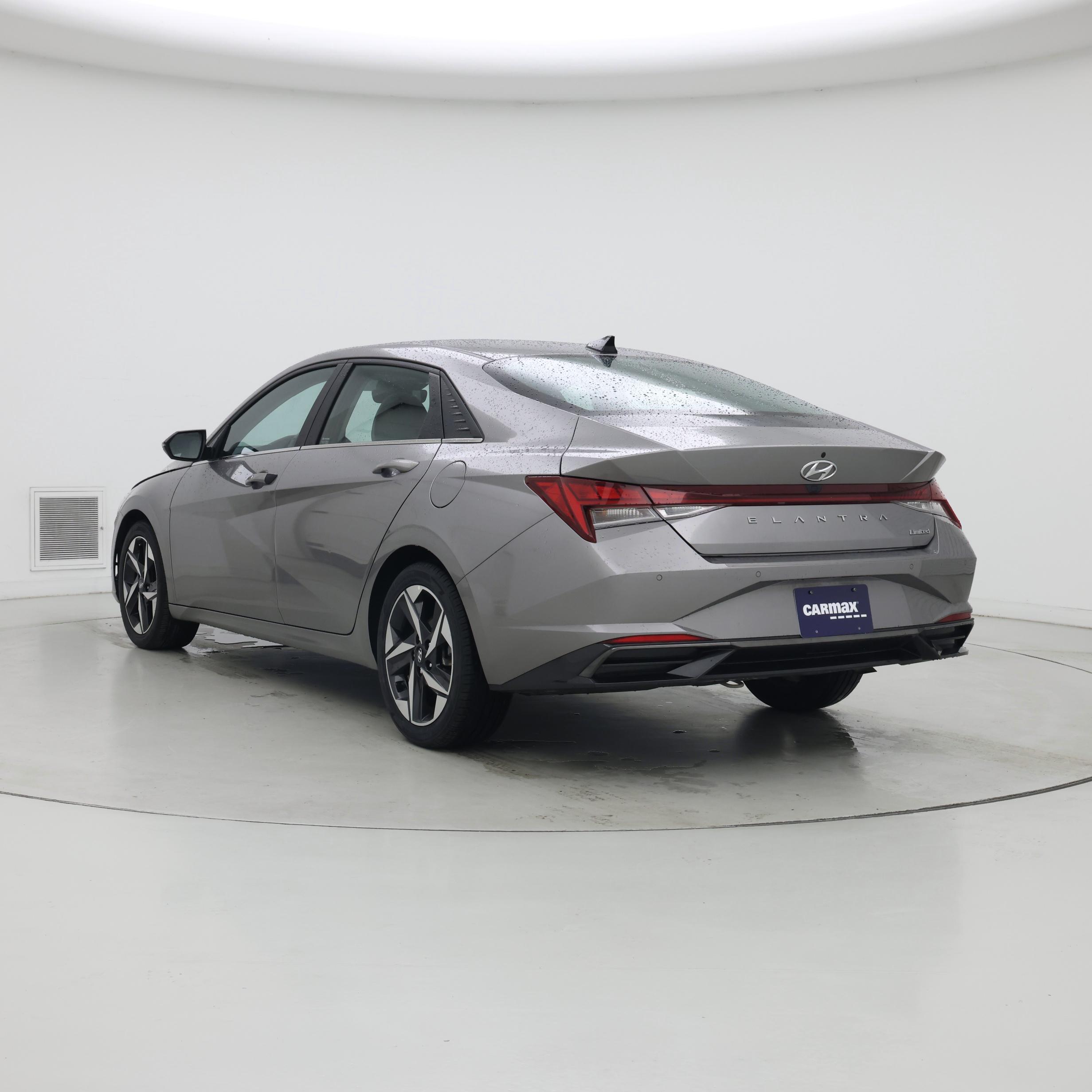 Thumbnail: 2023 Hyundai Elantra - 2