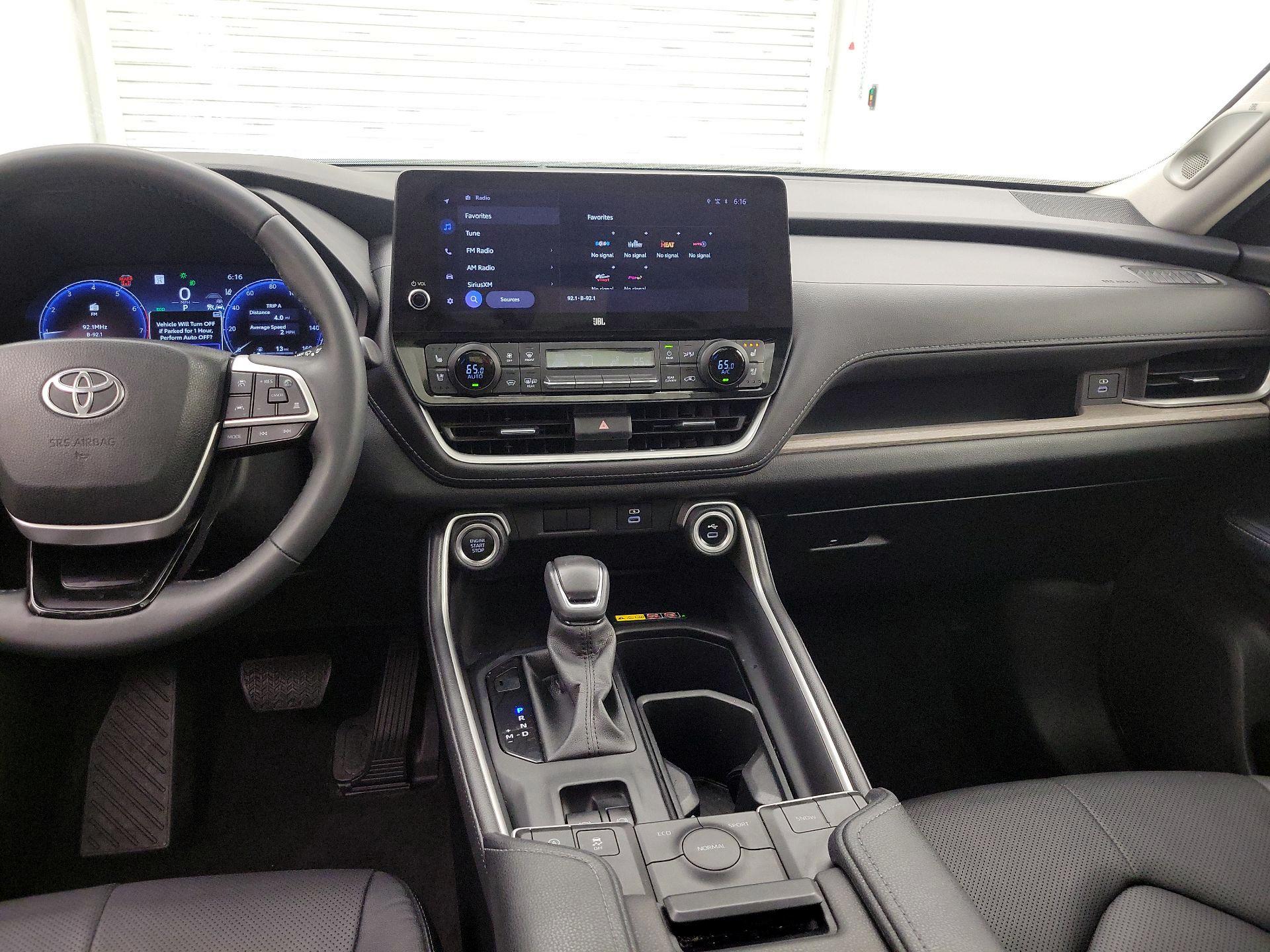 Thumbnail: 2024 Toyota Grand Highlander - 9