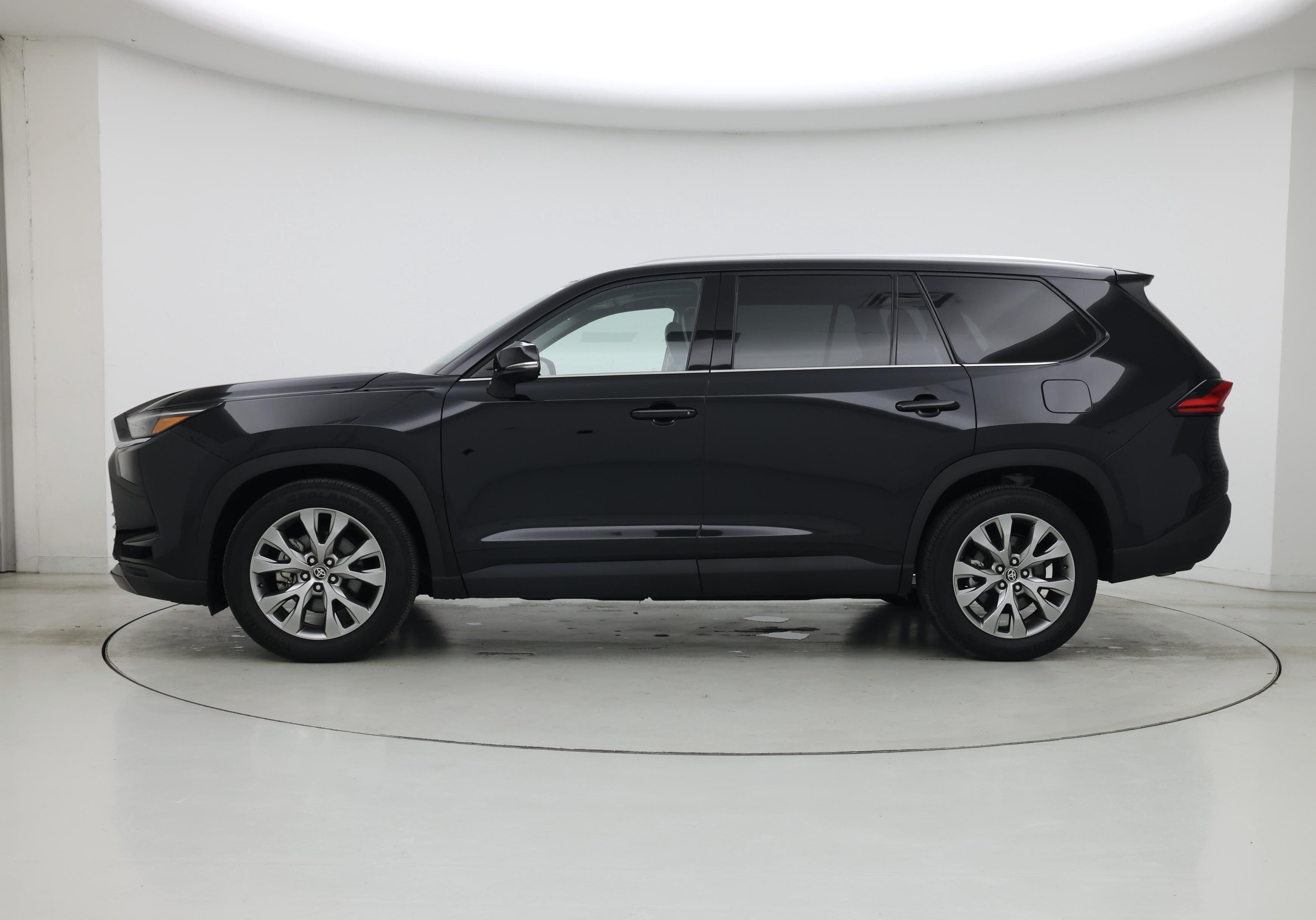 Thumbnail: 2024 Toyota Grand Highlander - 3