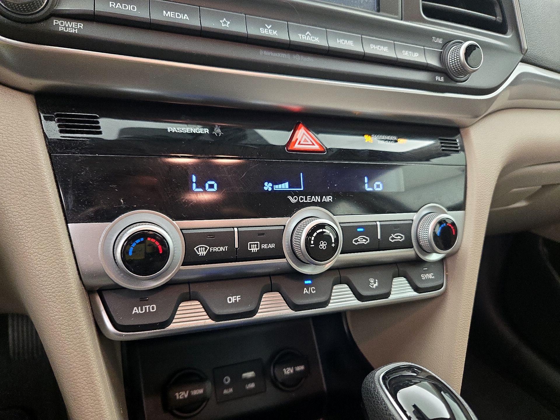 Thumbnail: 2020 Hyundai Elantra - 16