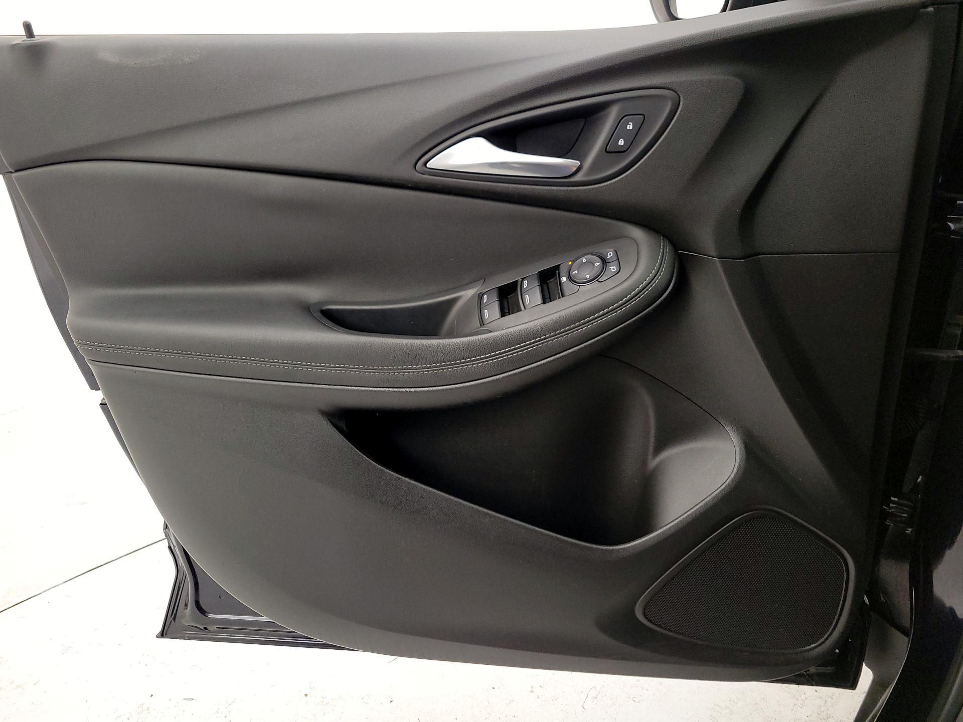 Thumbnail: 2020 Buick Encore GX - 12