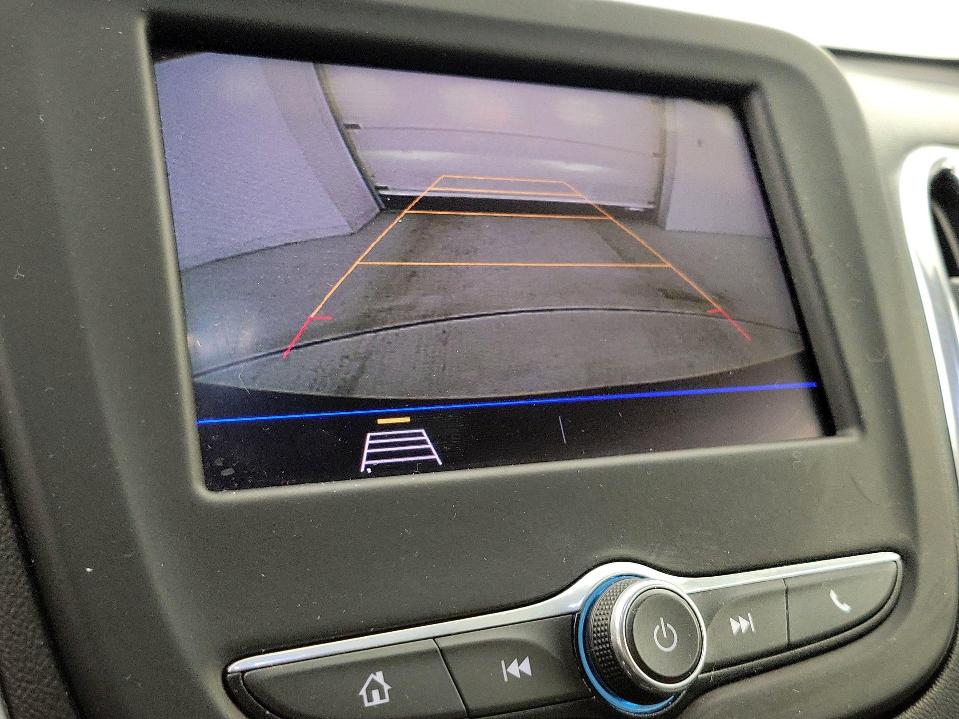 Thumbnail: 2020 Chevrolet Equinox - 14