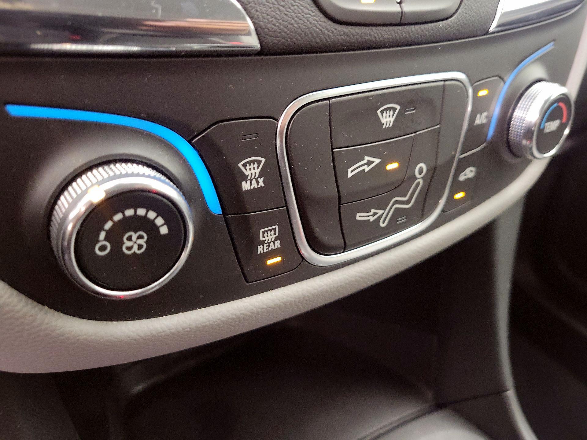 Thumbnail: 2023 Chevrolet Equinox - 16