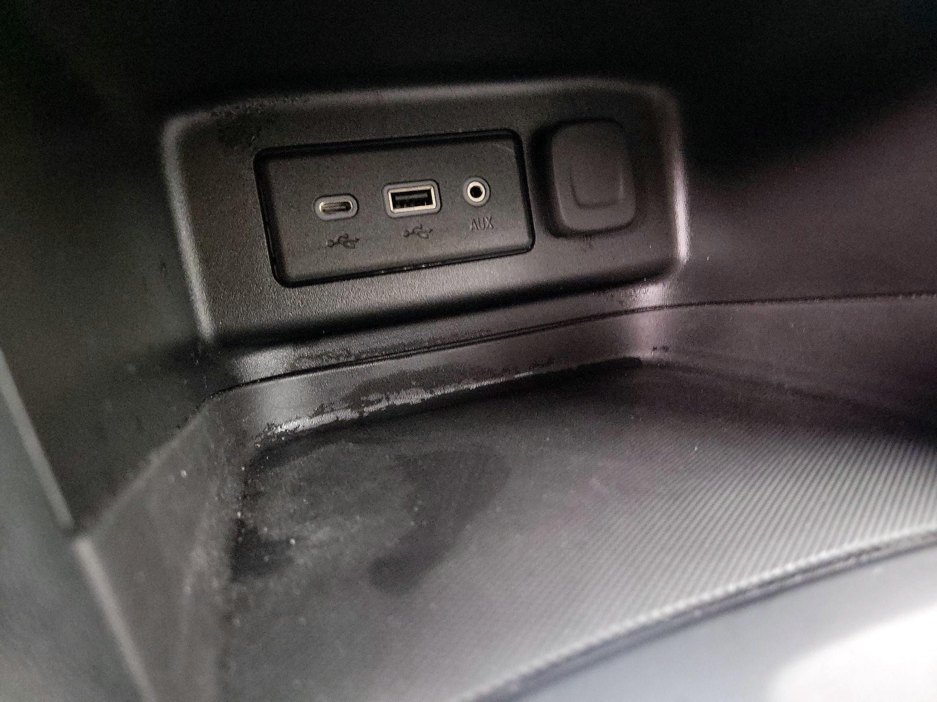 Thumbnail: 2023 Chevrolet Equinox - 18