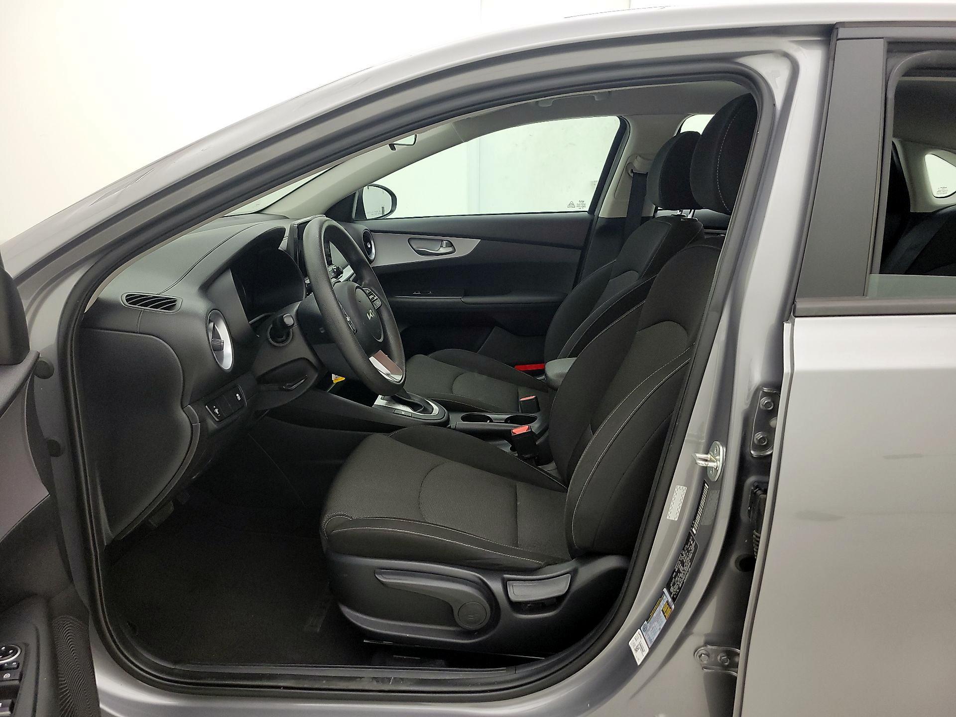 Thumbnail: 2023 Kia Forte - 11