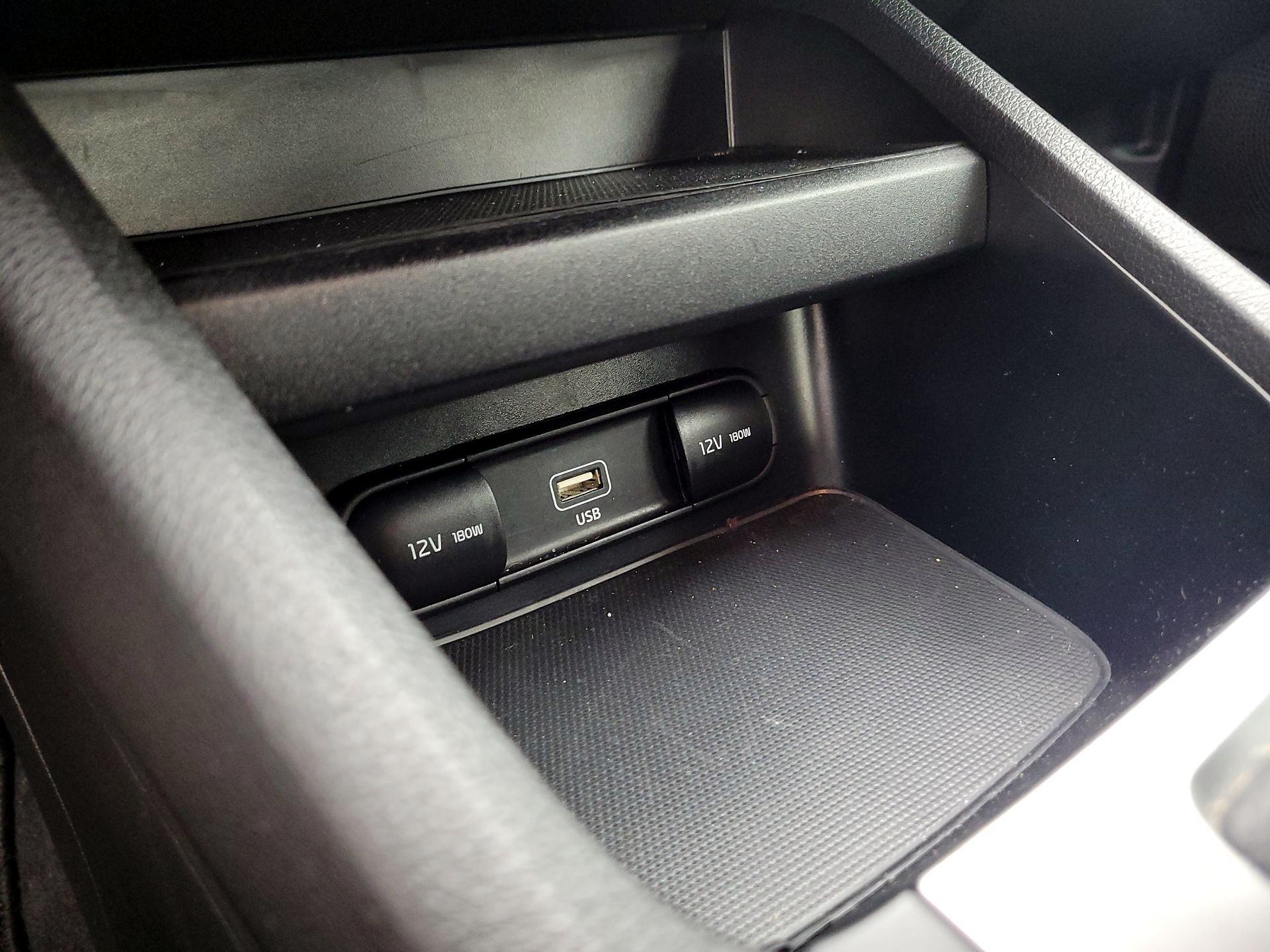 Thumbnail: 2023 Kia Forte - 18