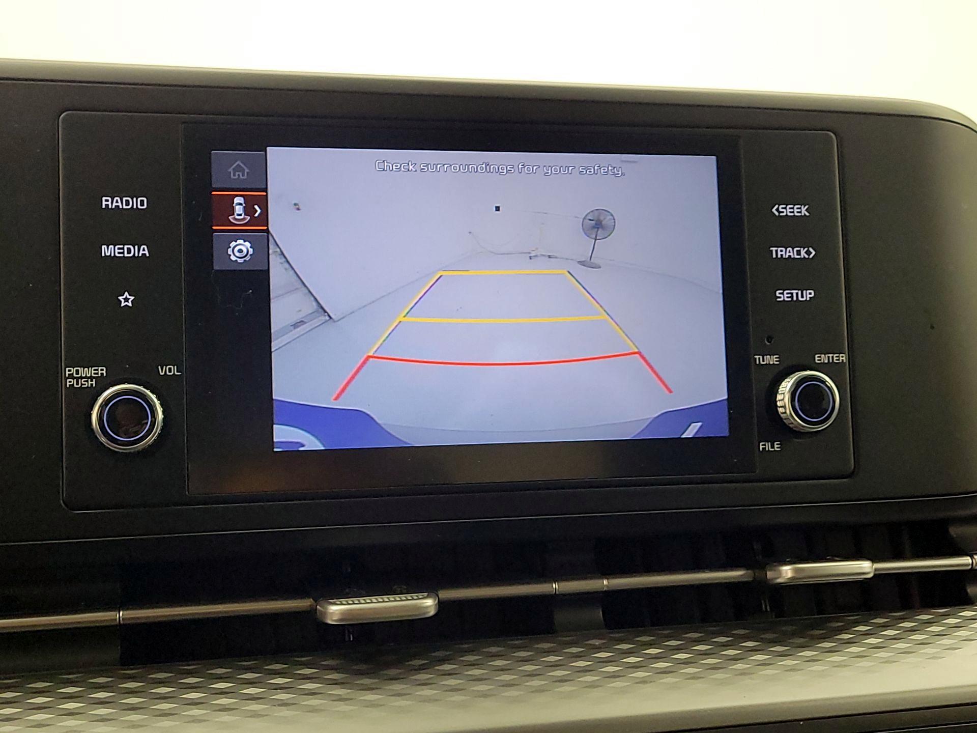 Thumbnail: 2023 Kia Carnival - 14