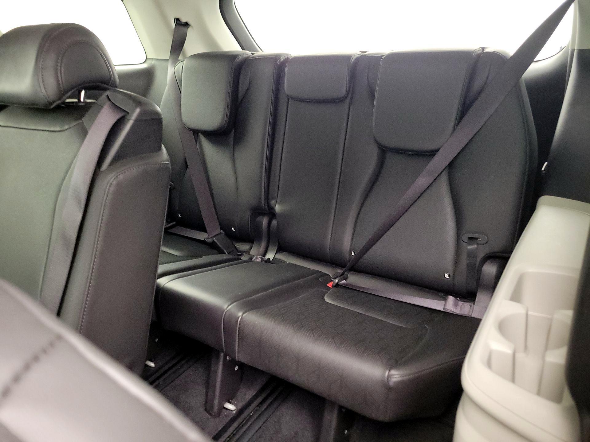 Thumbnail: 2023 Kia Carnival - 20