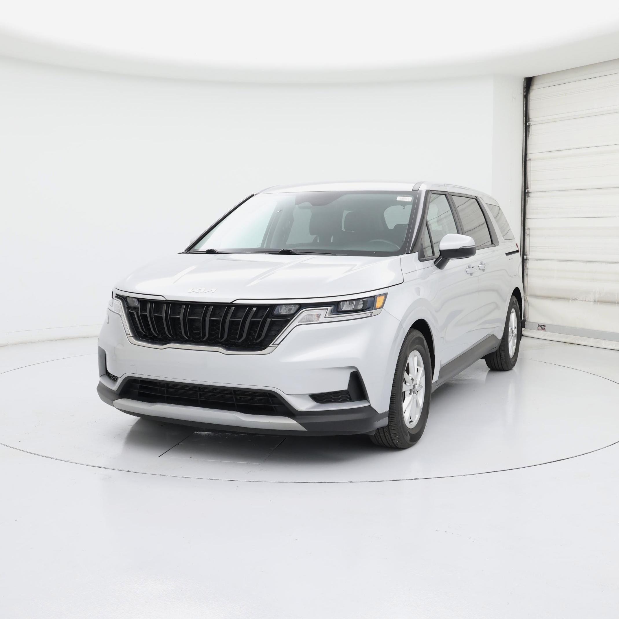 Thumbnail: 2023 Kia Carnival - 4