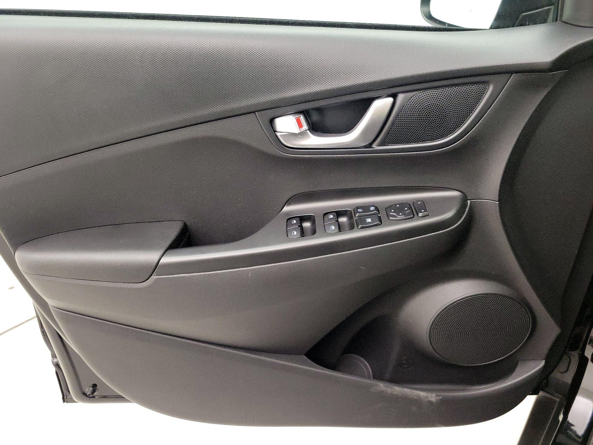 Thumbnail: 2023 Hyundai Kona - 12