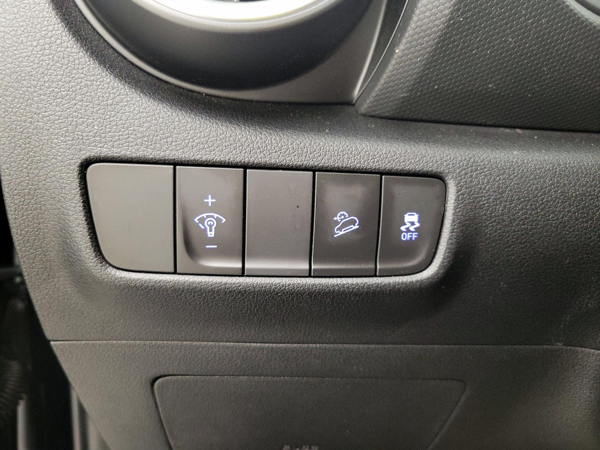 Thumbnail: 2023 Hyundai Kona - 13