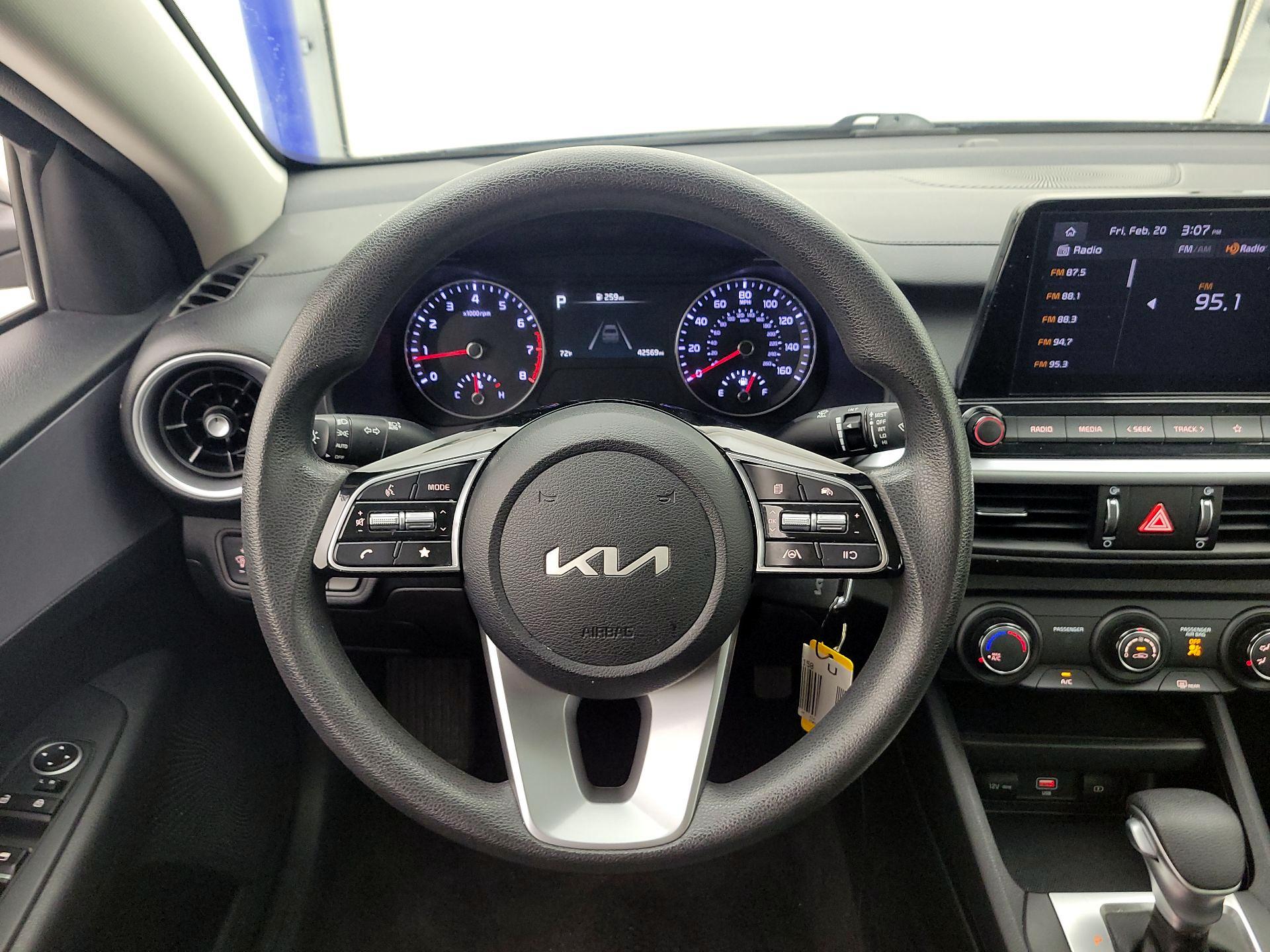 Thumbnail: 2024 Kia Forte - 10