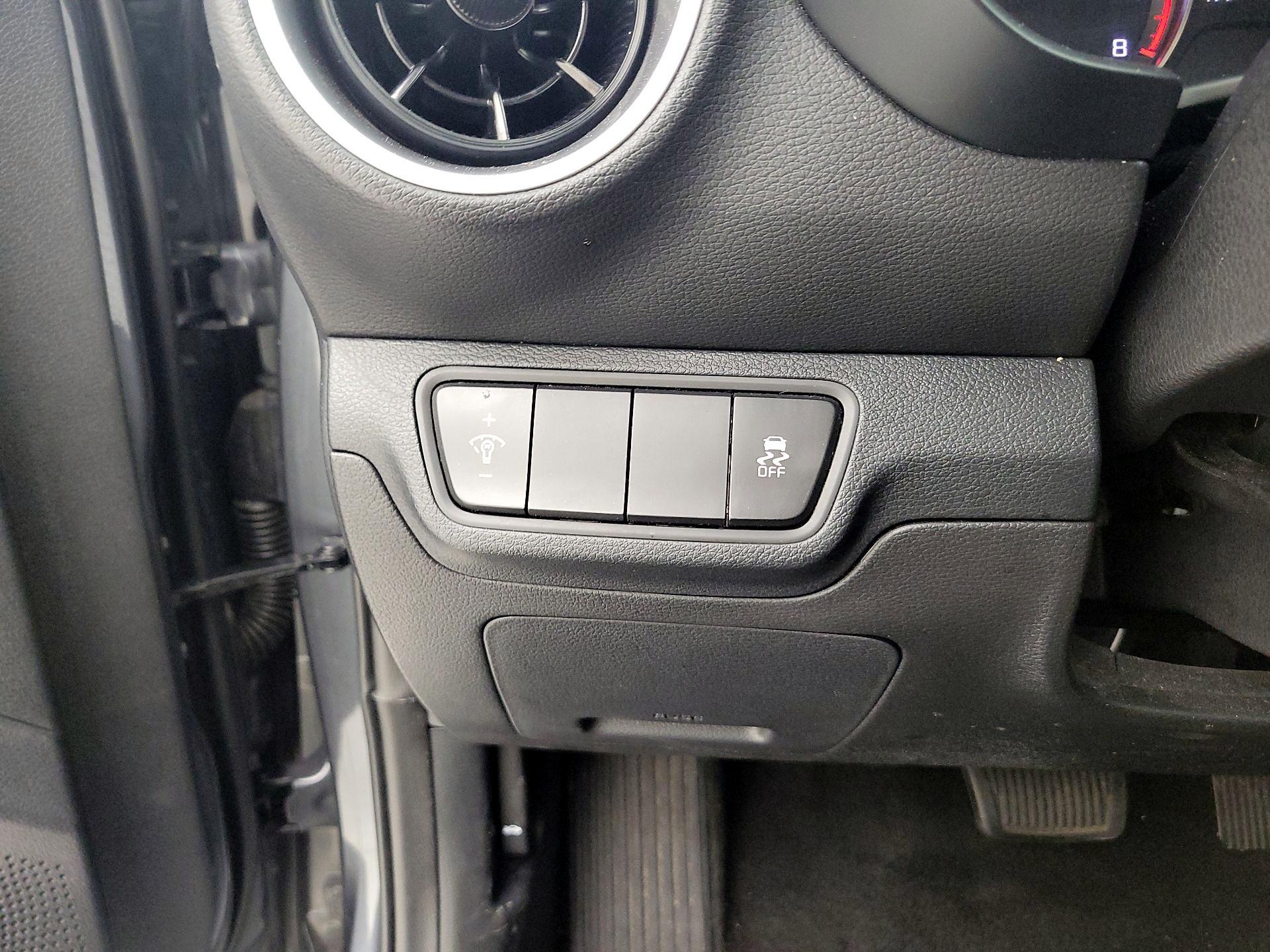 Thumbnail: 2024 Kia Forte - 13