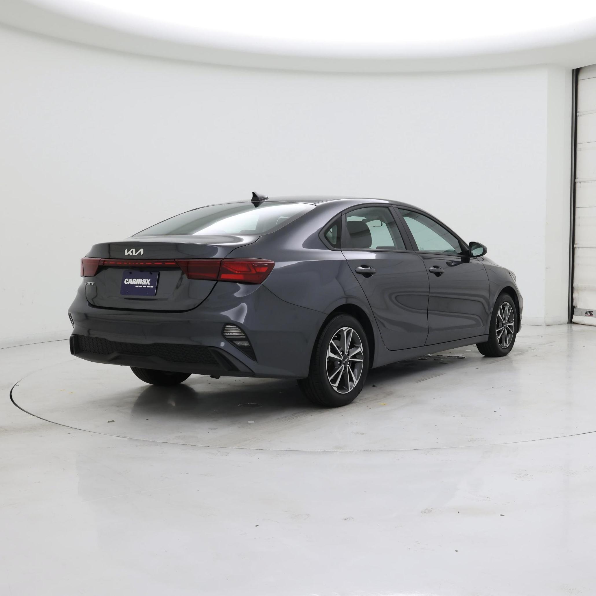 Thumbnail: 2024 Kia Forte - 8