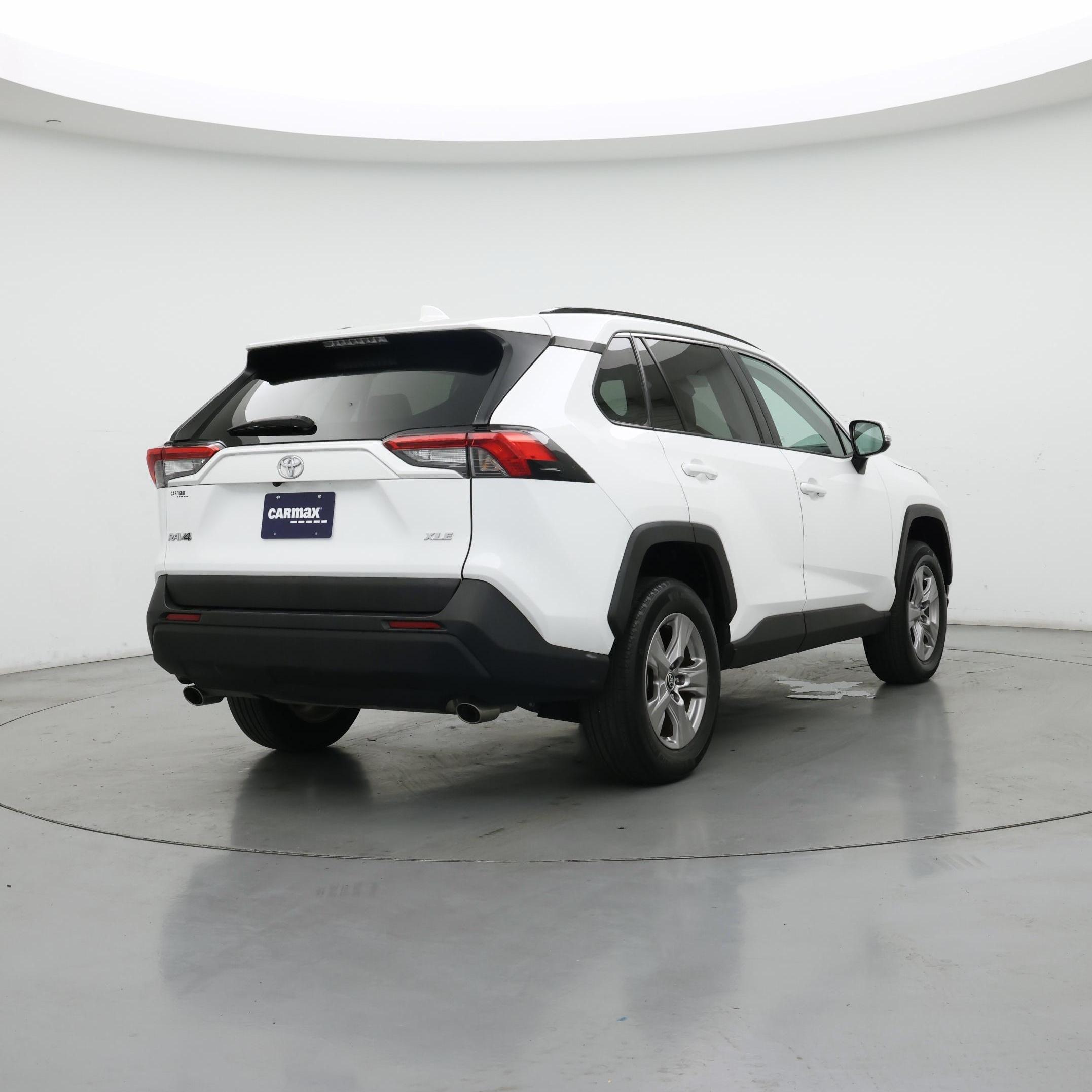 Thumbnail: 2023 Toyota RAV4 - 8