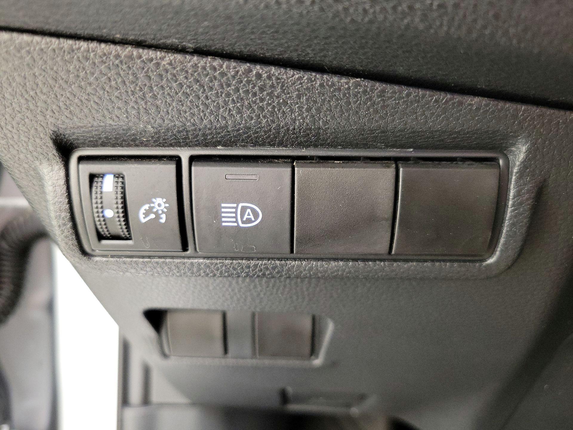 Thumbnail: 2022 Toyota Corolla Cross - 13