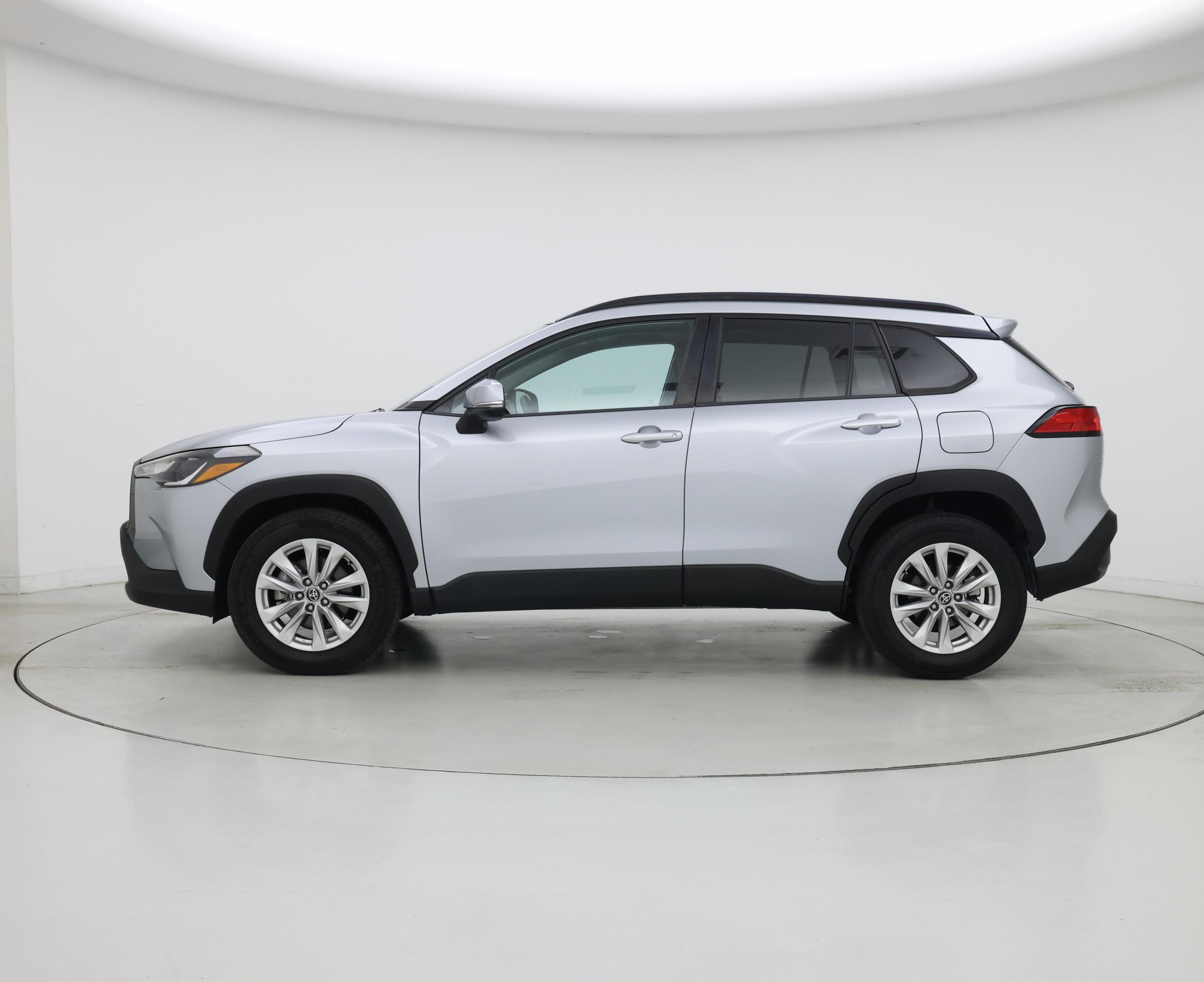 Thumbnail: 2022 Toyota Corolla Cross - 3