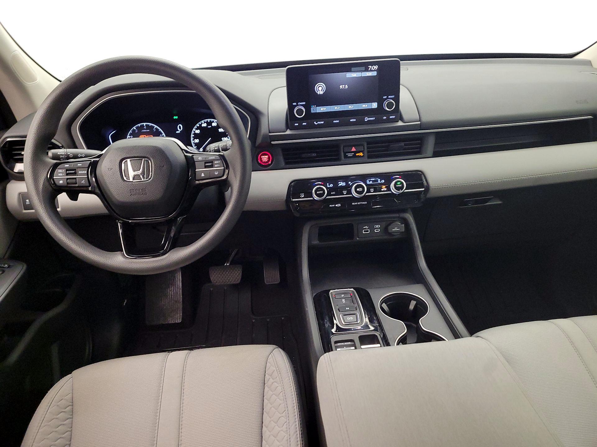 Thumbnail: 2023 Honda Pilot - 9