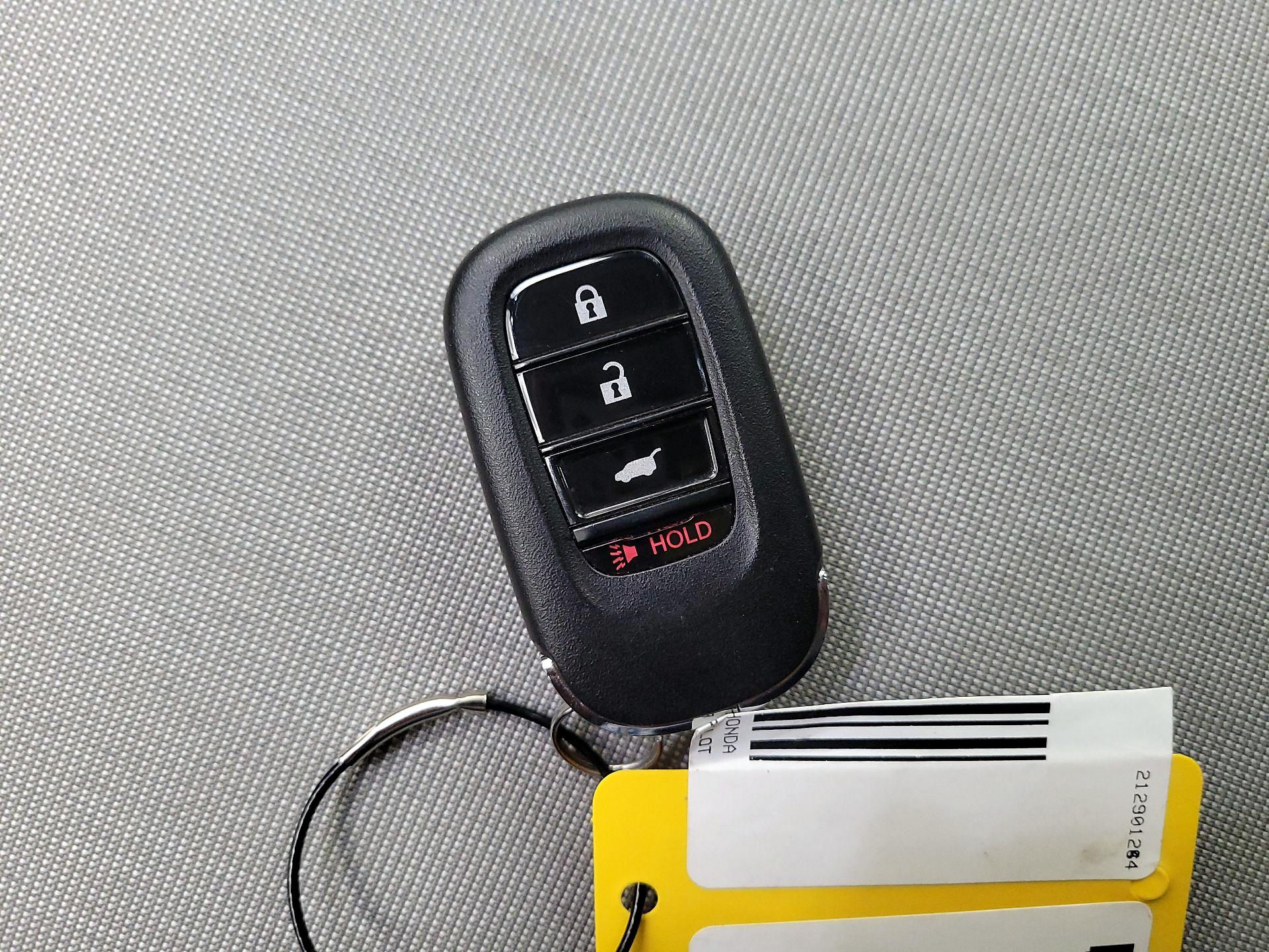 Thumbnail: 2023 Honda Pilot - 18