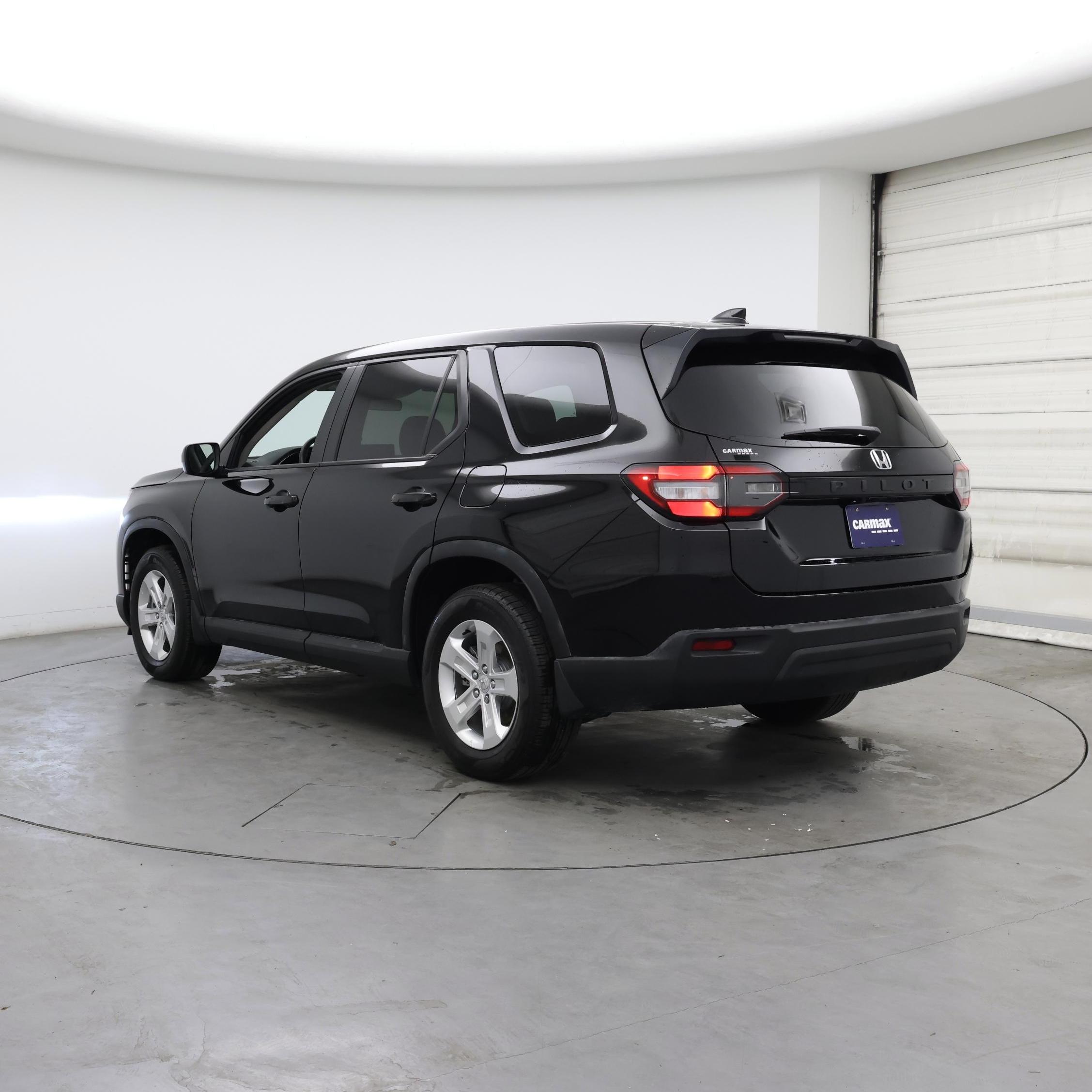 Thumbnail: 2023 Honda Pilot - 2