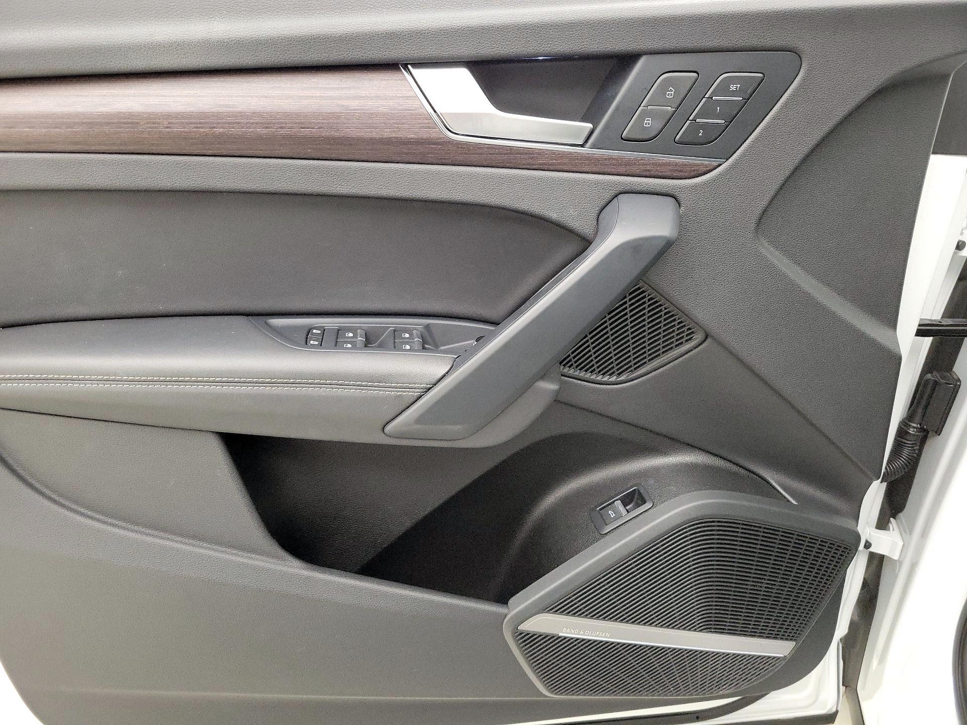 Thumbnail: 2022 Audi Q5 - 12