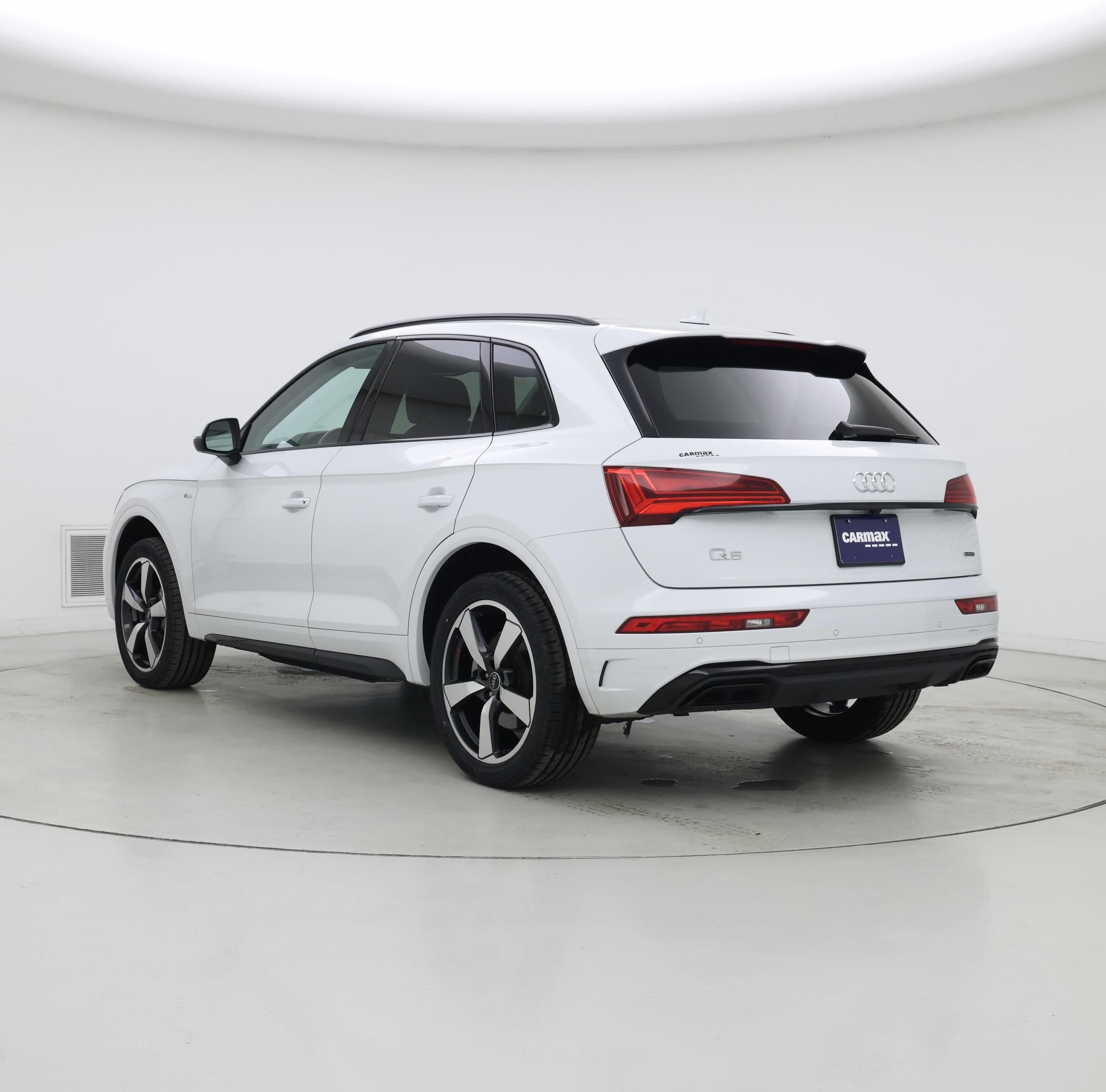 Thumbnail: 2022 Audi Q5 - 2