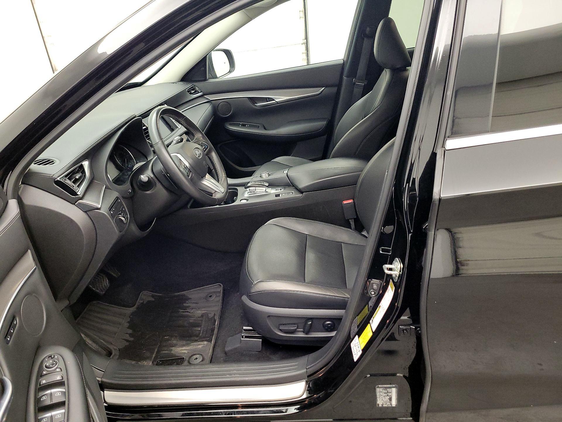 Thumbnail: 2023 INFINITI QX50 - 11