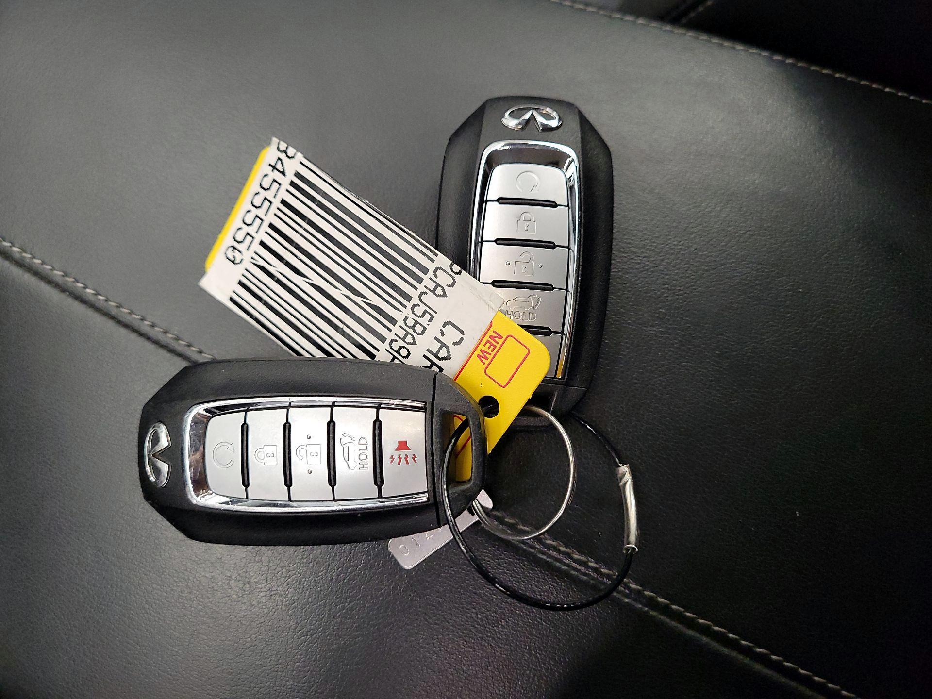 Thumbnail: 2023 INFINITI QX50 - 18