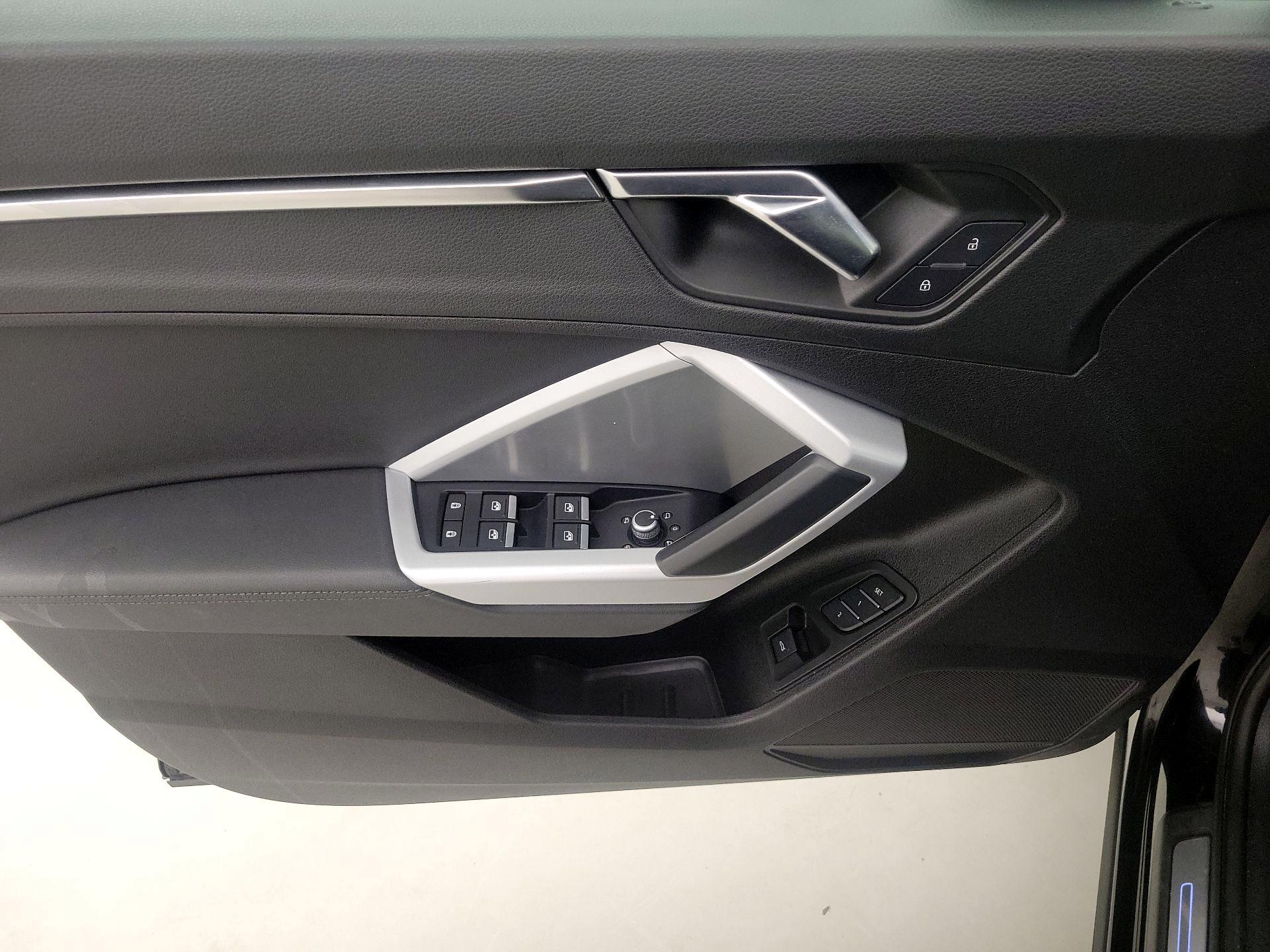 Thumbnail: 2022 Audi Q3 - 12