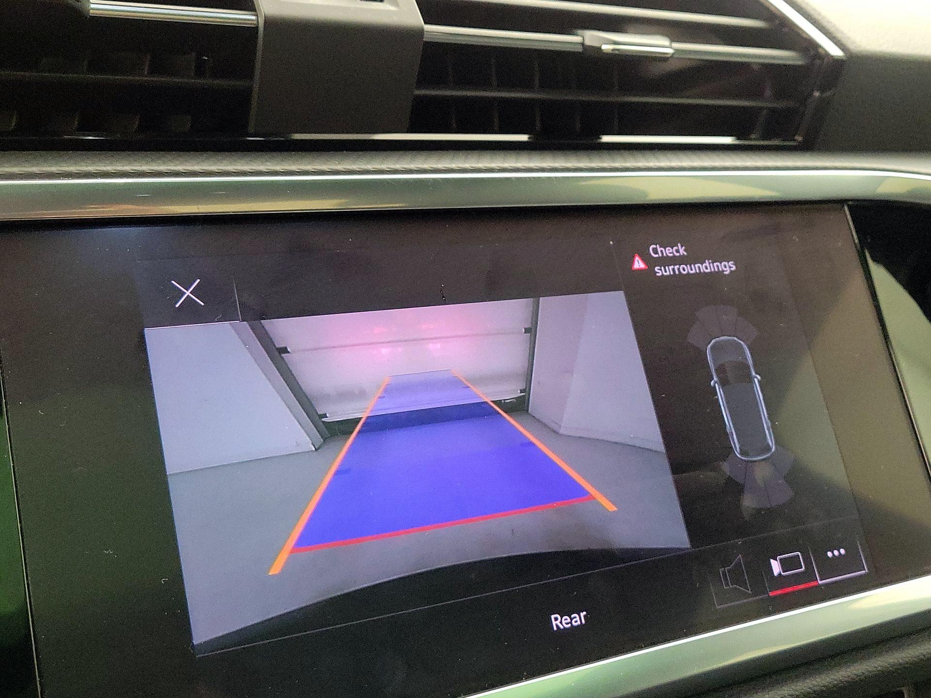 Thumbnail: 2022 Audi Q3 - 14