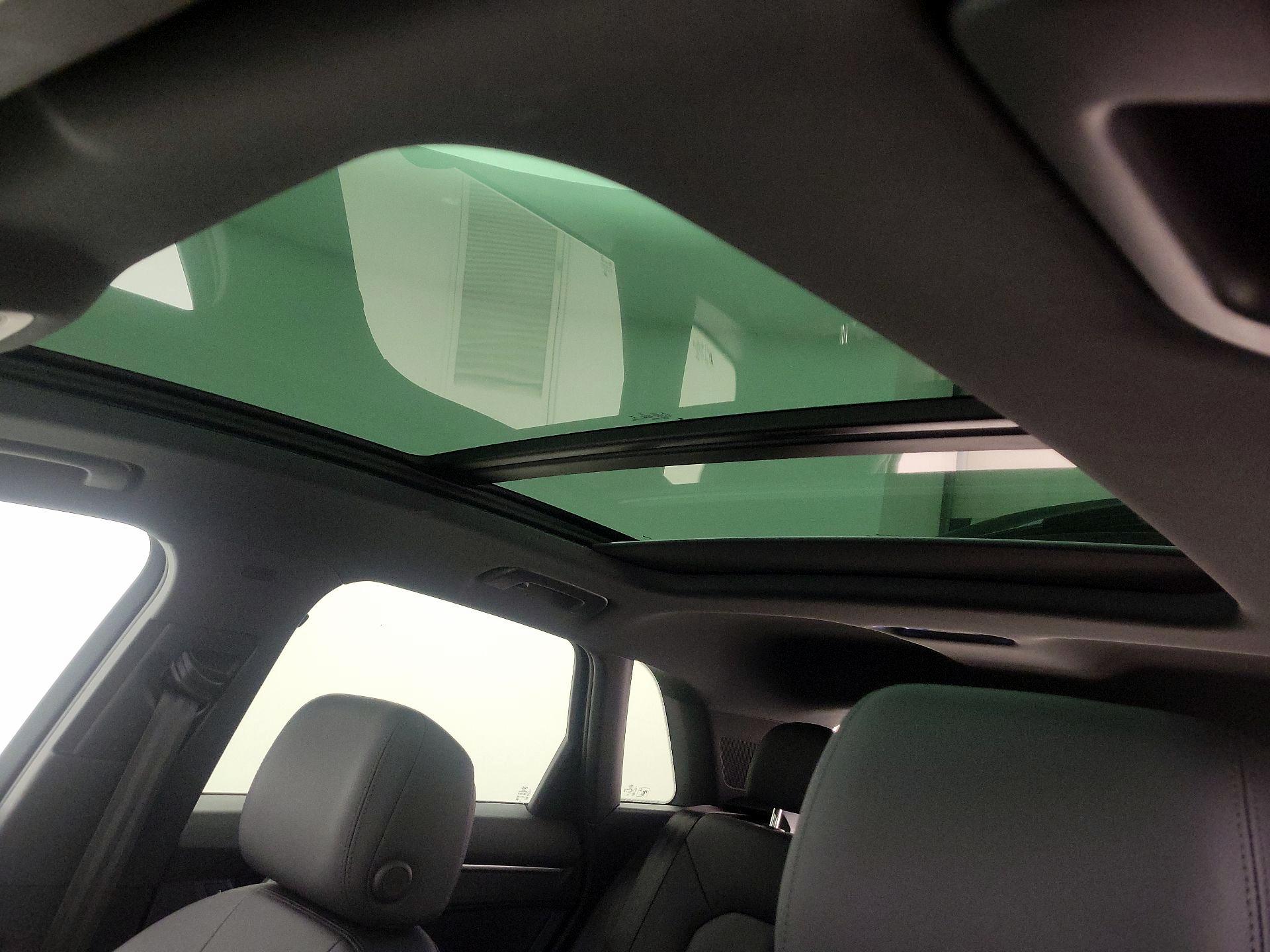 Thumbnail: 2022 Audi Q3 - 19