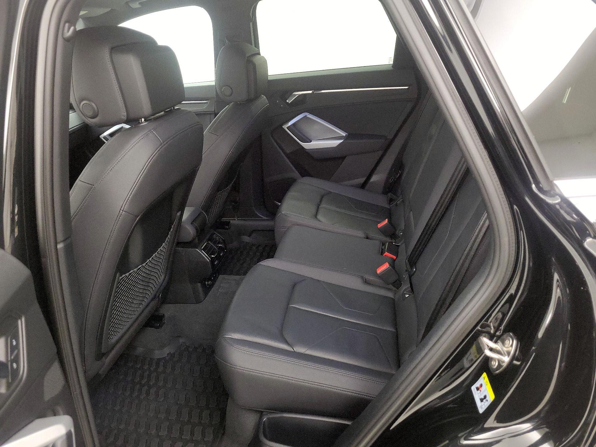 Thumbnail: 2022 Audi Q3 - 20