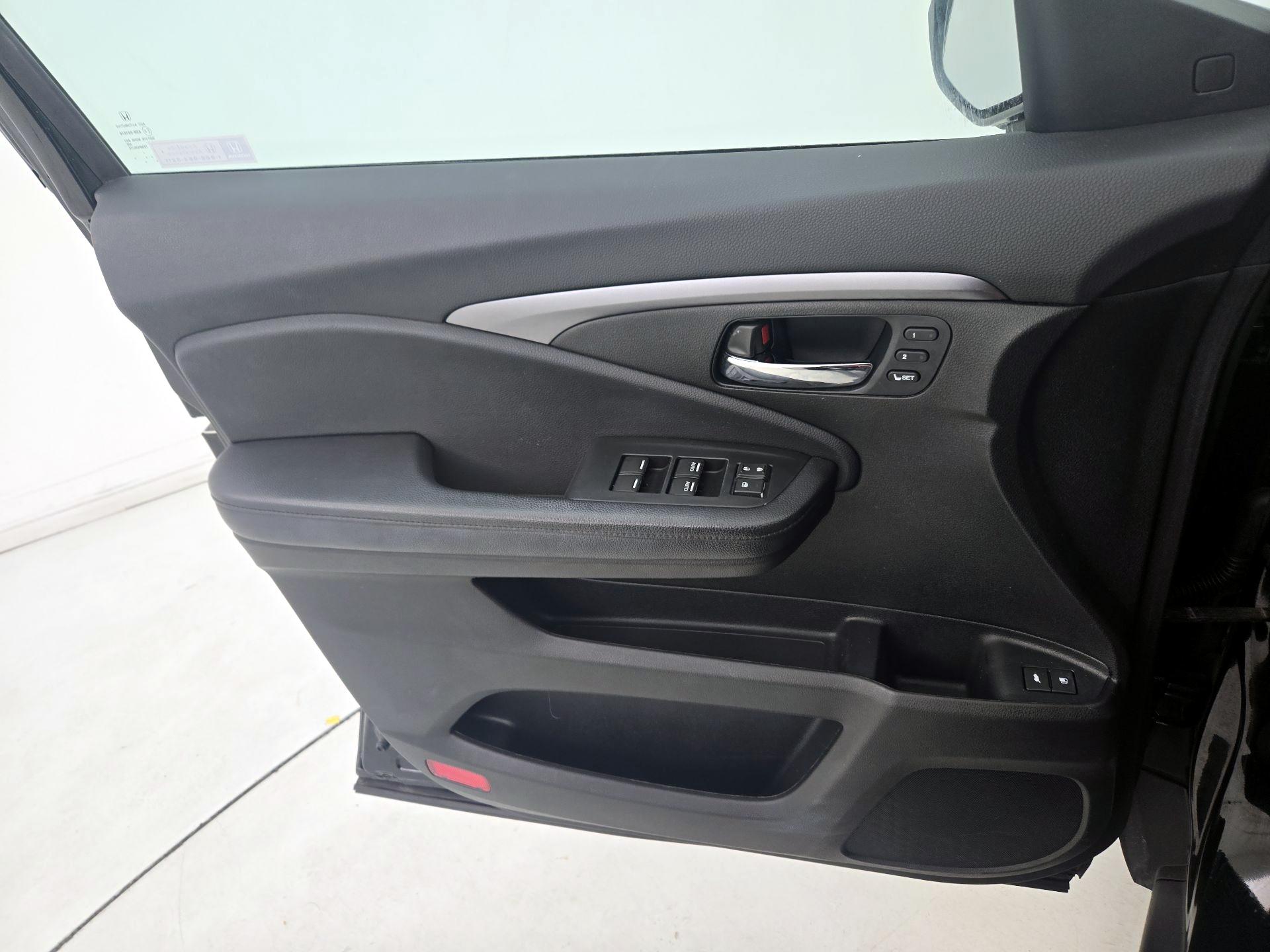 Thumbnail: 2022 Honda Pilot - 12