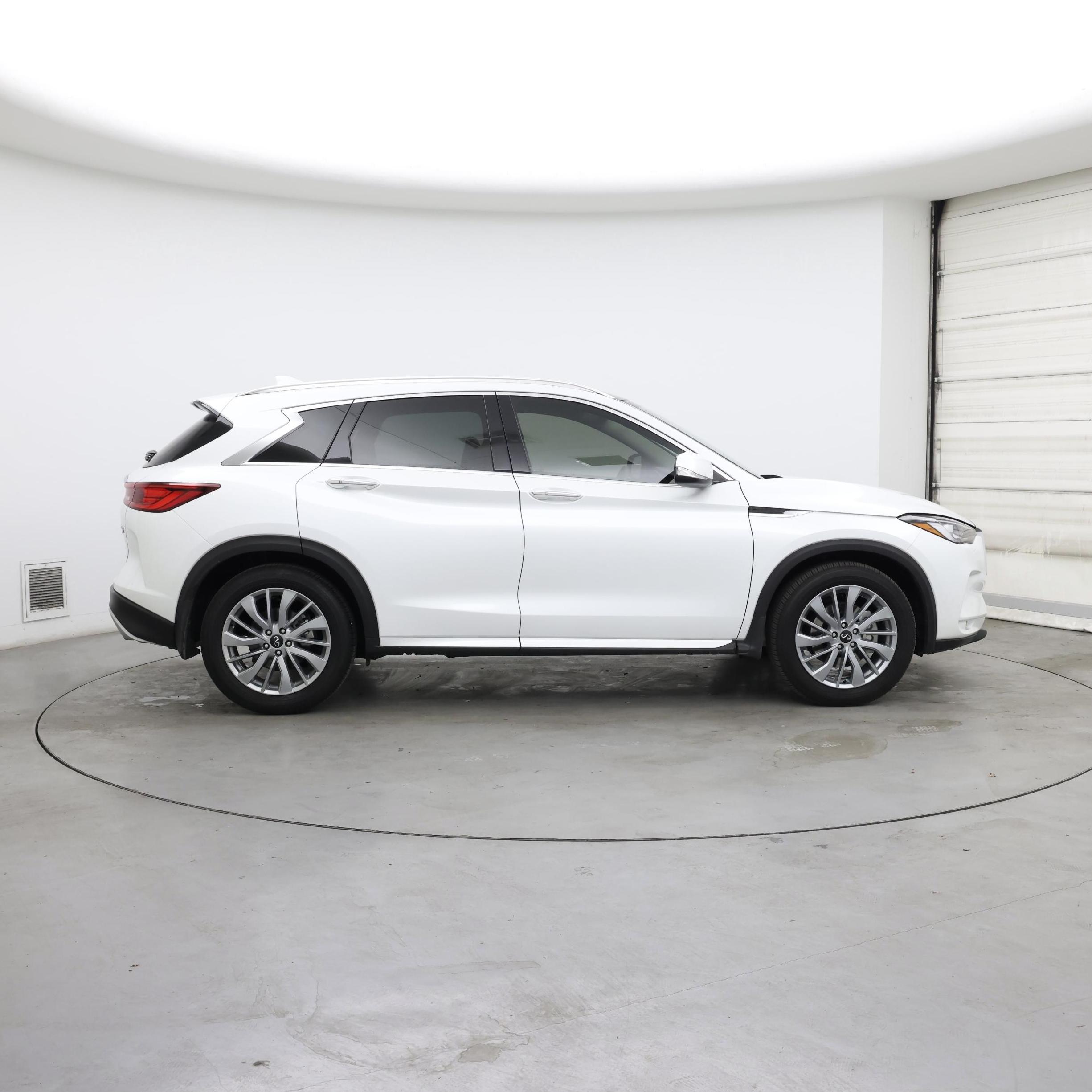 Thumbnail: 2023 INFINITI QX50 - 7