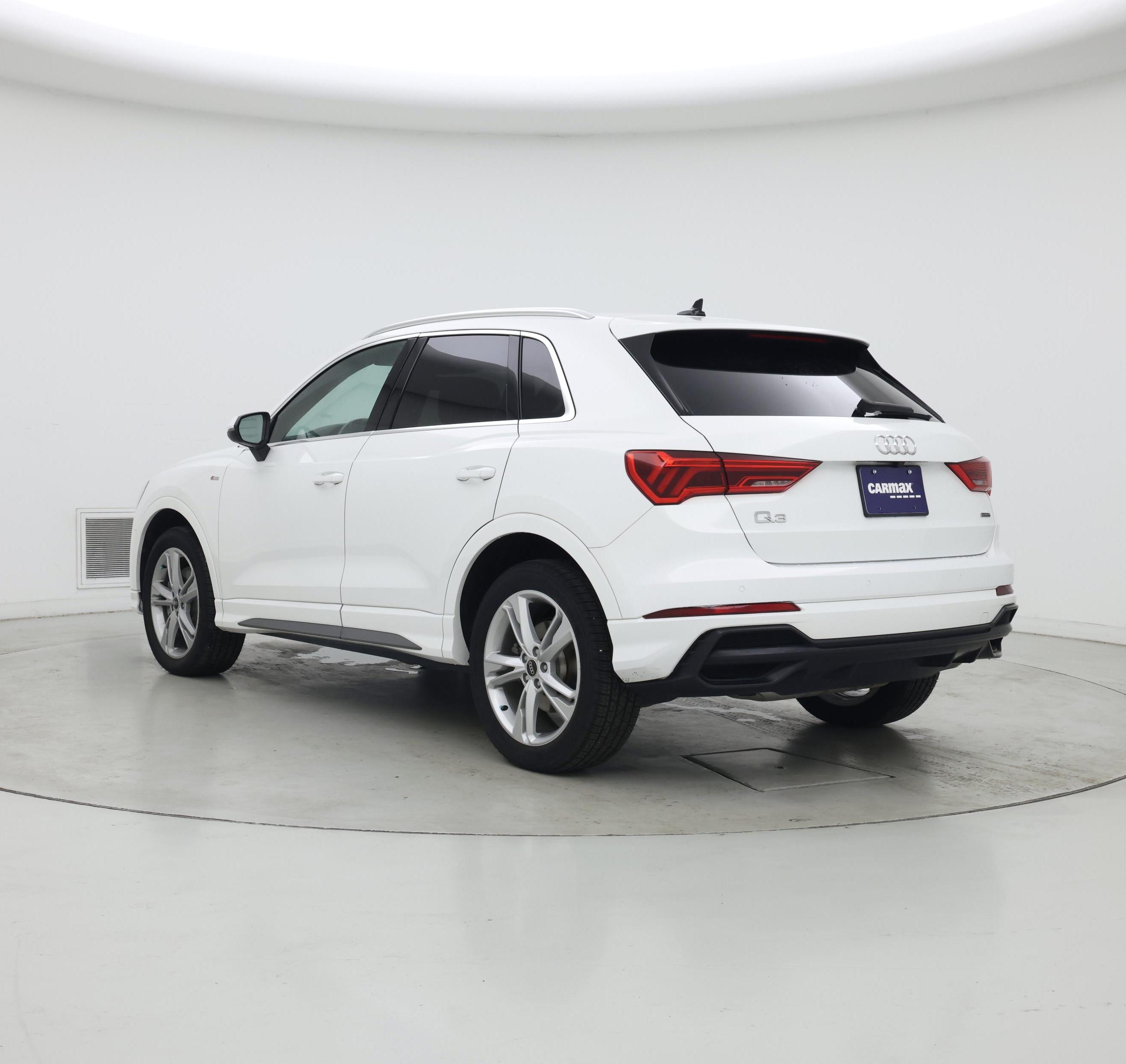 Thumbnail: 2022 Audi Q3 - 2